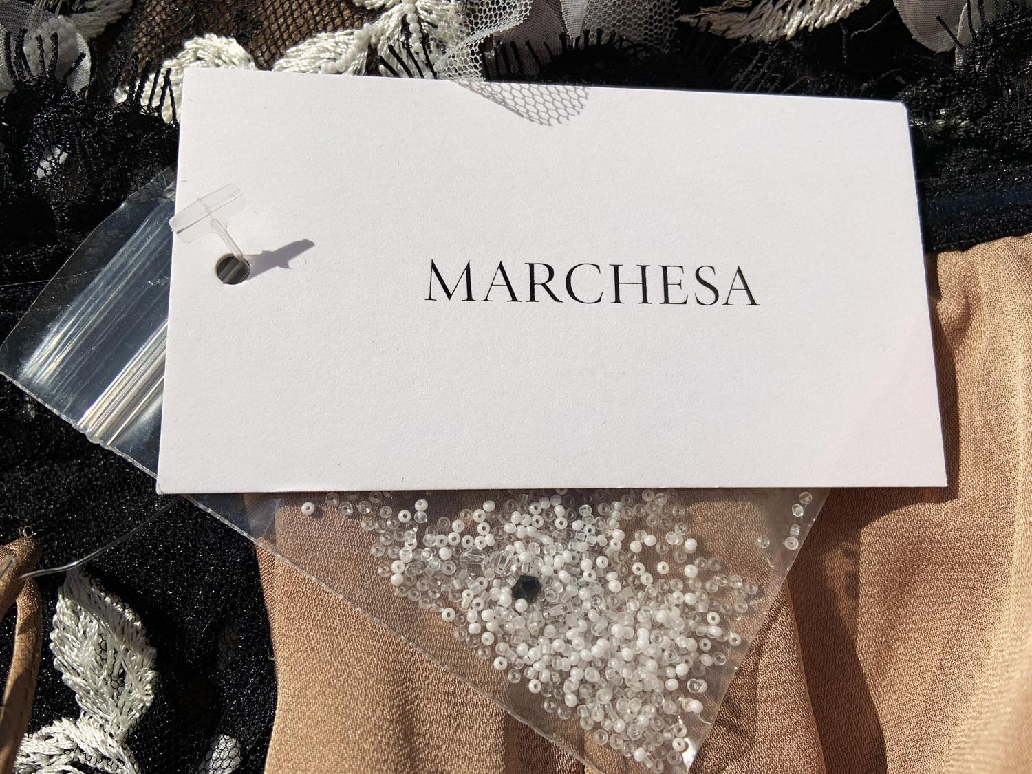 NWT Marchesa Runway F/W 2019 Beaded Embroidered 3-D Flowers Dress Gown US 10 en vente 3
