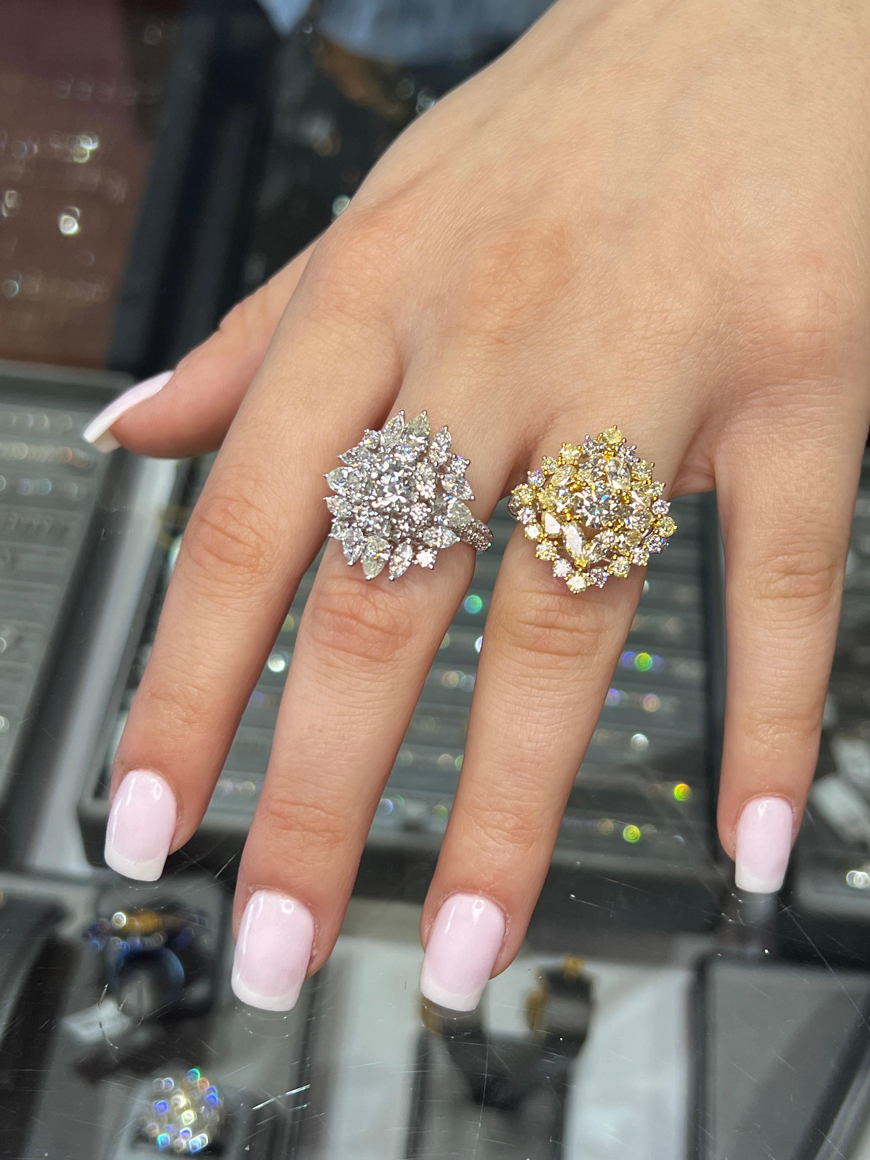 NEU Mixed Fancy Cut 3,91 Karat Diamantring, runder Mittelstein, 18k Gold im Angebot 1
