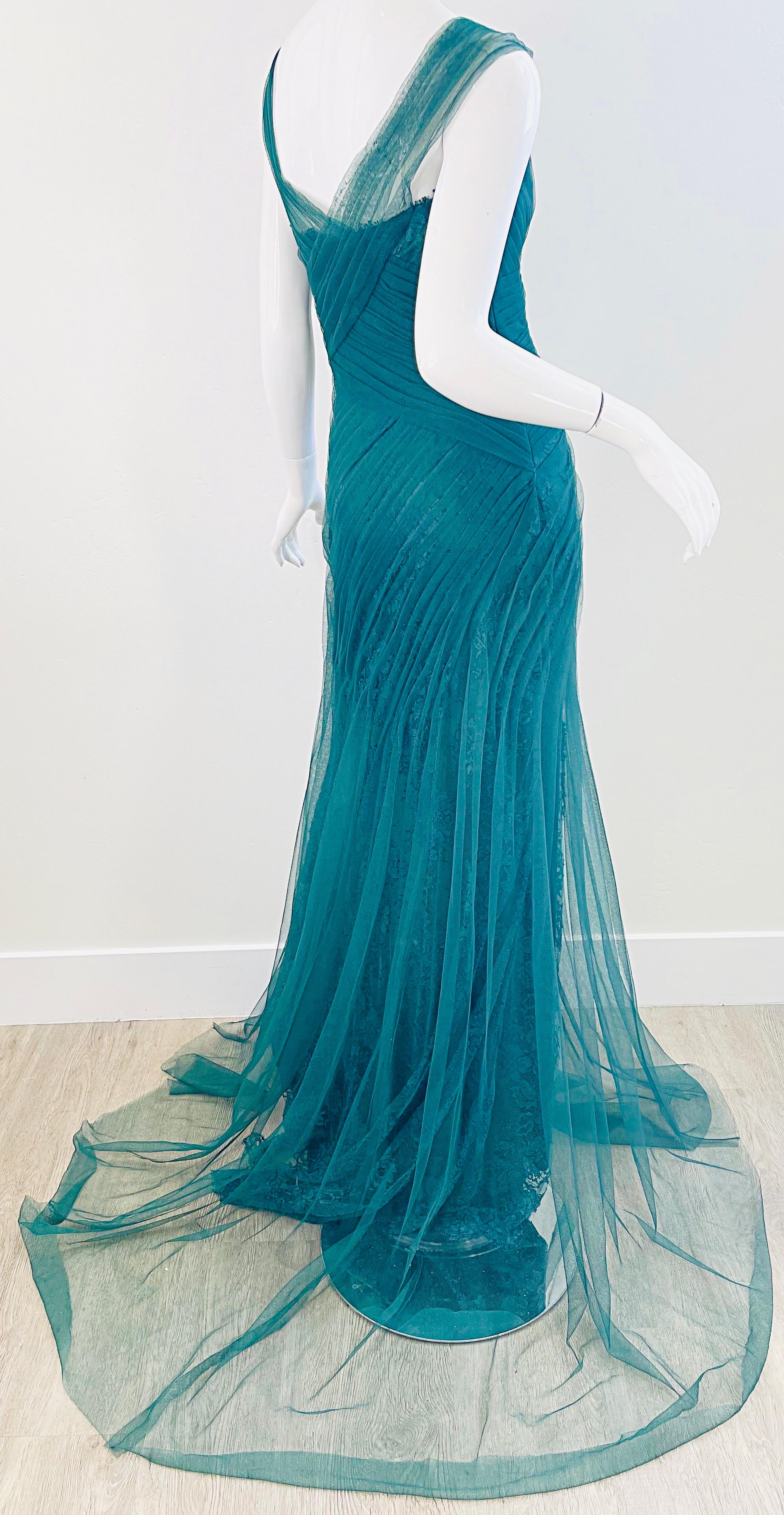 NWT Monique Lhuillier Runway Spring 2013 Size 4 Emerald Green Lace Gown Dress For Sale 12