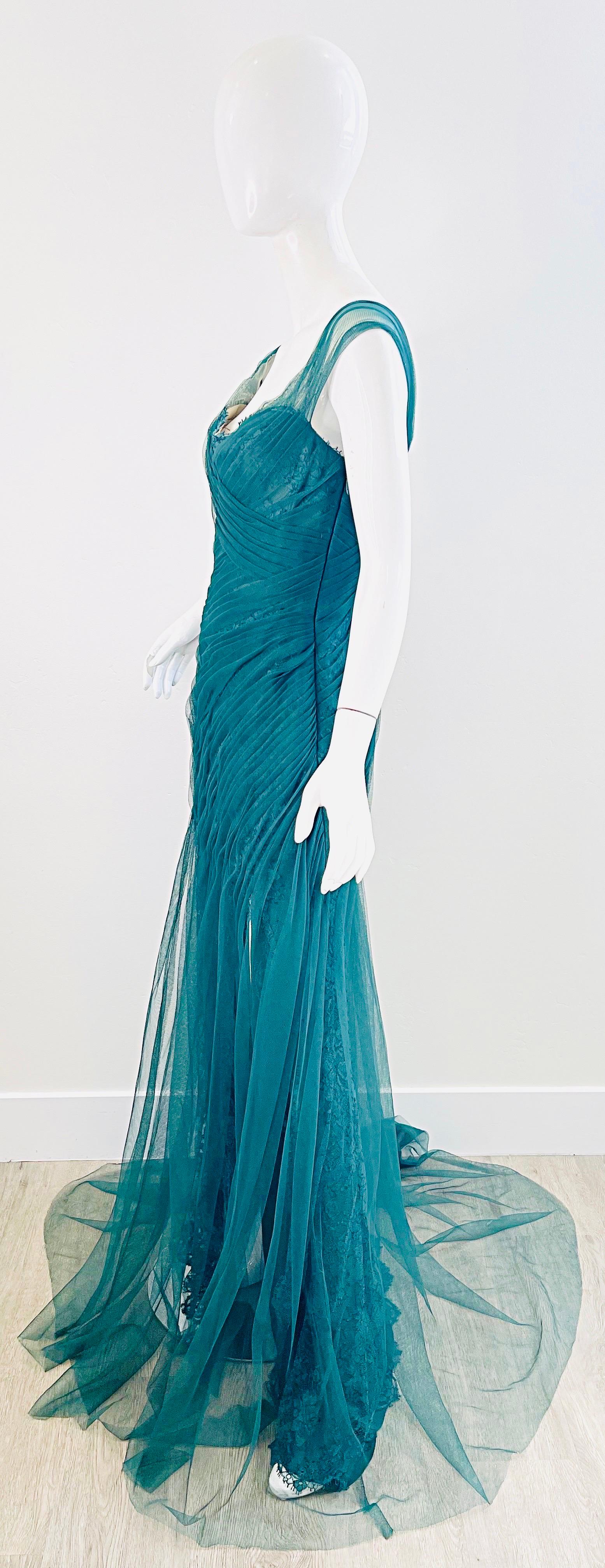 NWT Monique Lhuillier Runway Spring 2013 Size 4 Emerald Green Lace Gown Dress For Sale 3