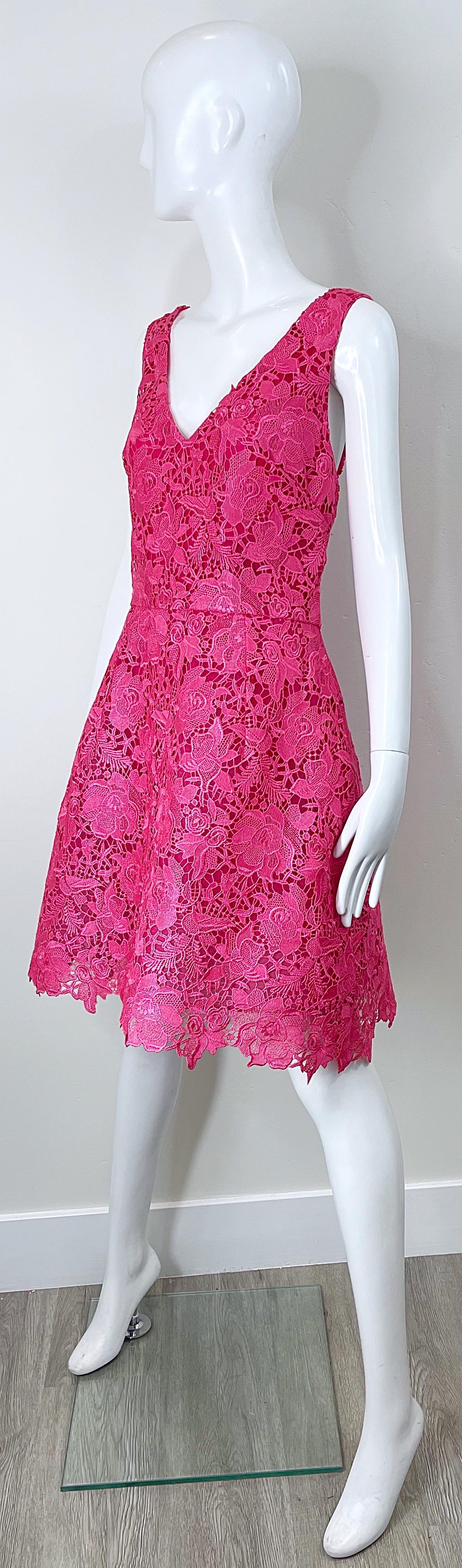 NWT Monique Lhuillier Size 8 / 10 Hot Pink Lace Fit n Flare A Line Dress In New Condition For Sale In San Diego, CA