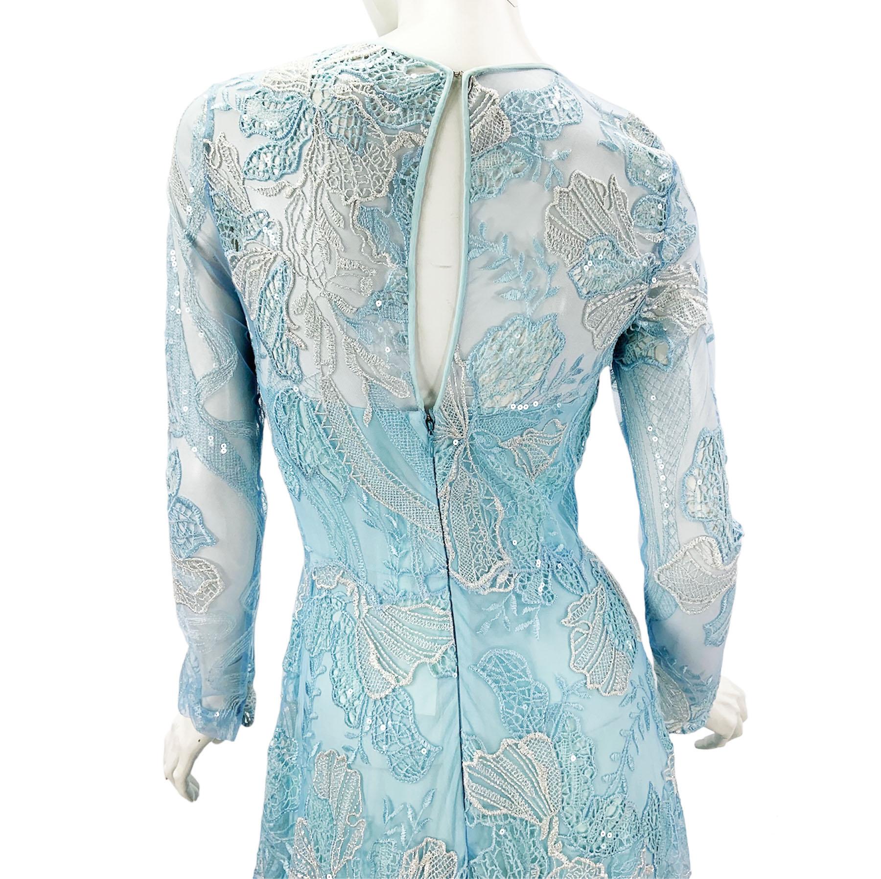 Robe longue en tulle bleu ornée de dentelle Naeem Khan, Neuve avec étiquette, Taille US 4 en vente 2