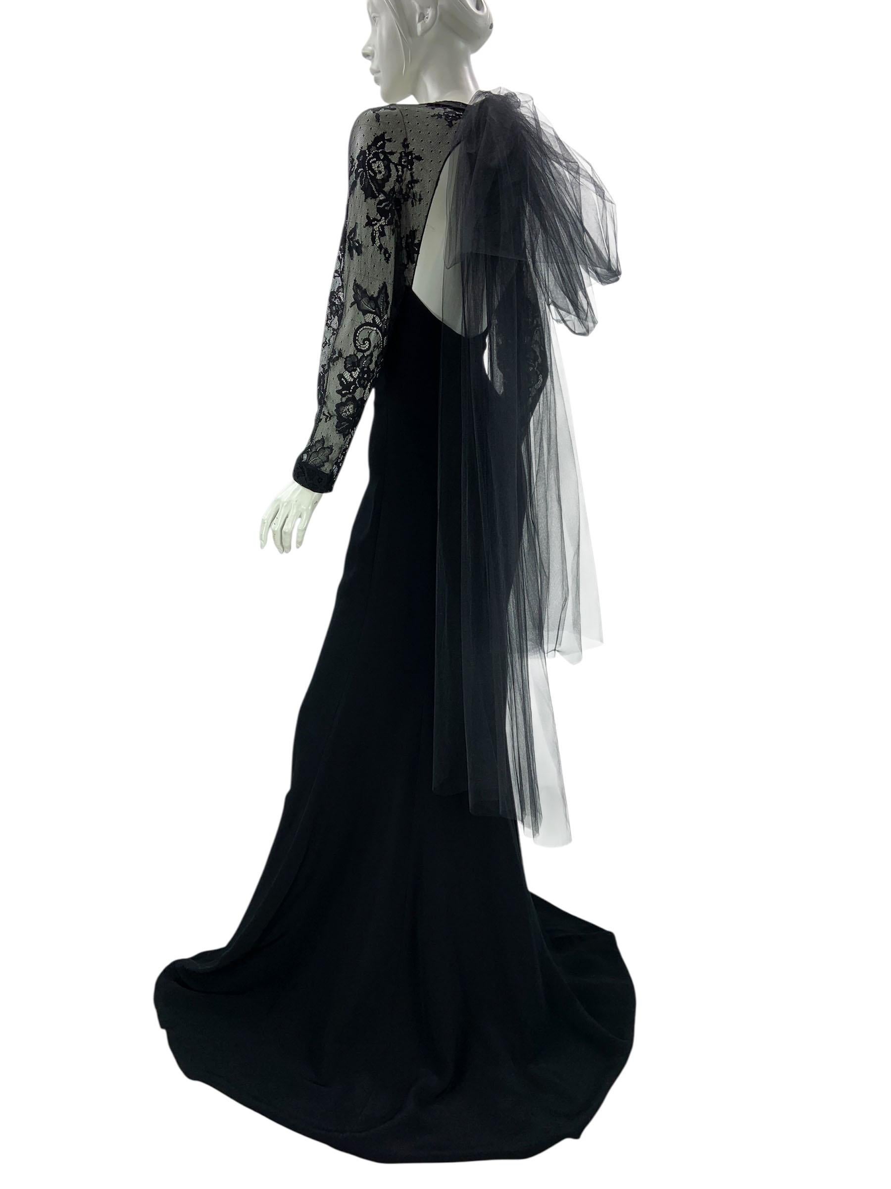 NWT Oscar De La Renta 2022 Collection Abito in tulle nero con fiocco sul retro e pizzo floreale US 8 in vendita 5