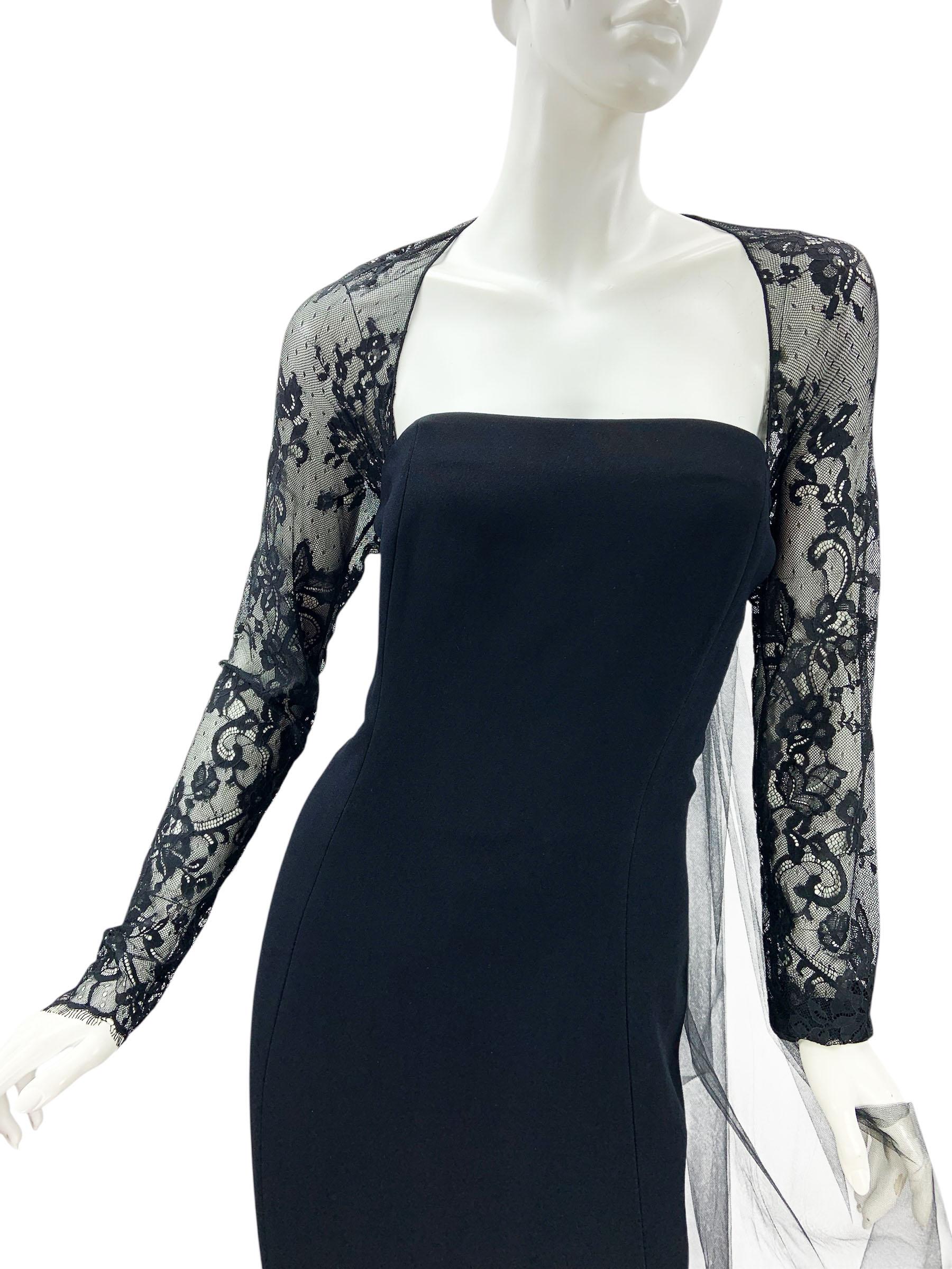 NWT Oscar De La Renta 2022 Collection Abito in tulle nero con fiocco sul retro e pizzo floreale US 8 In condizioni Nuovo in vendita a Montgomery, TX