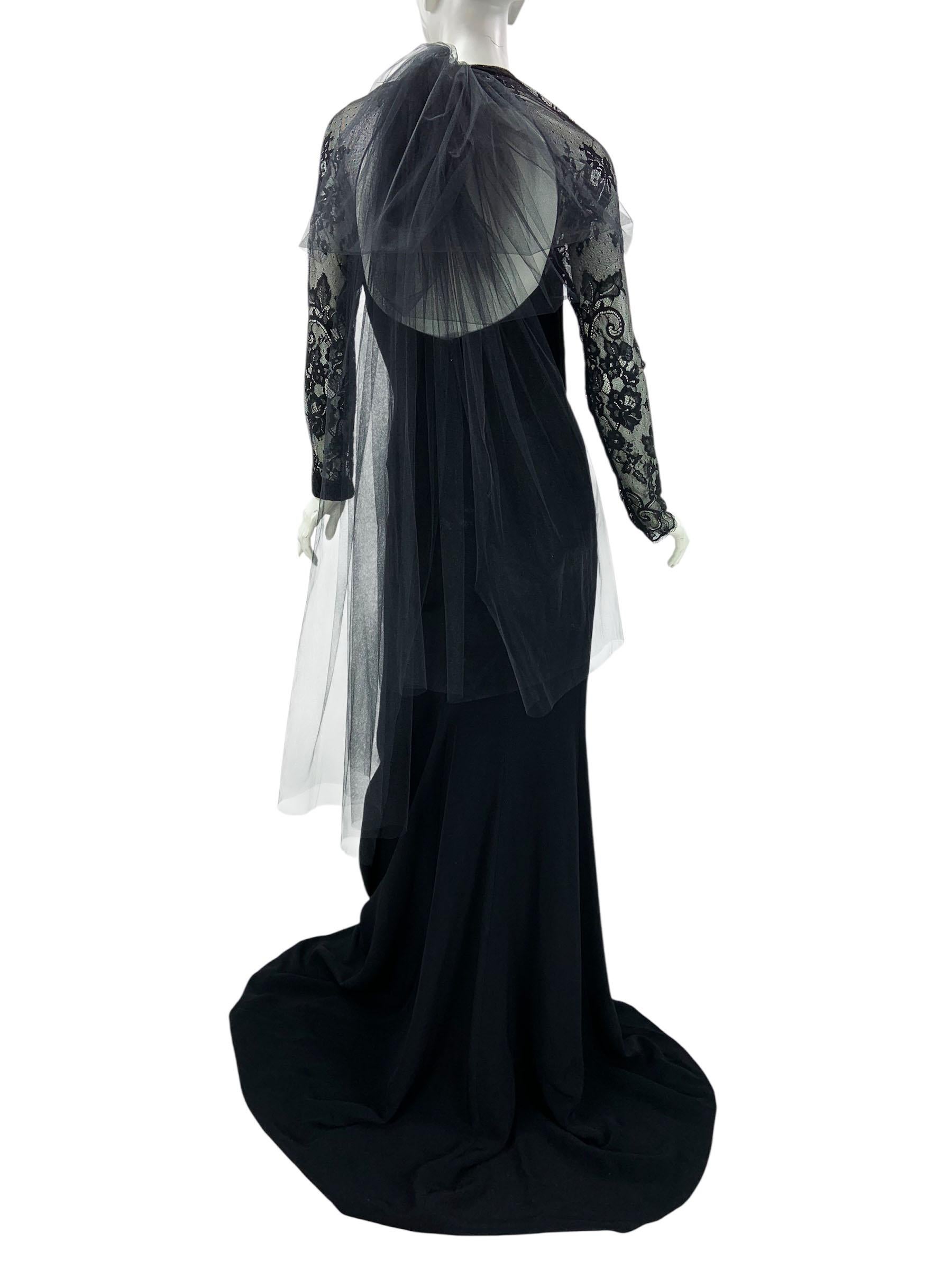 NWT Oscar De La Renta 2022 Collection Abito in tulle nero con fiocco sul retro e pizzo floreale US 8 in vendita 4