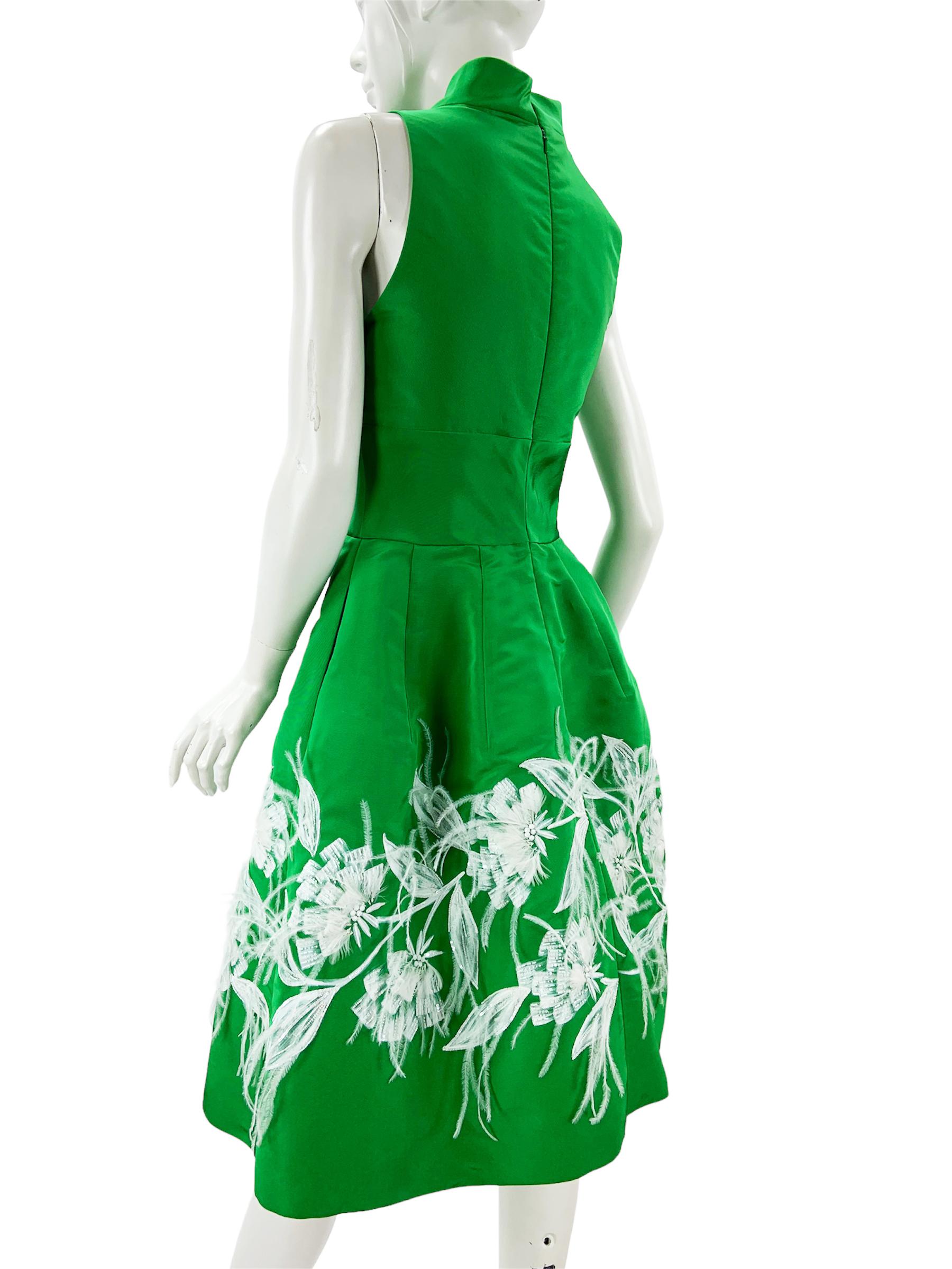 Women's NWT Oscar de la Renta $5490 S/S 2015 Green Silk Taffeta Feather Beads Dress US 6 For Sale