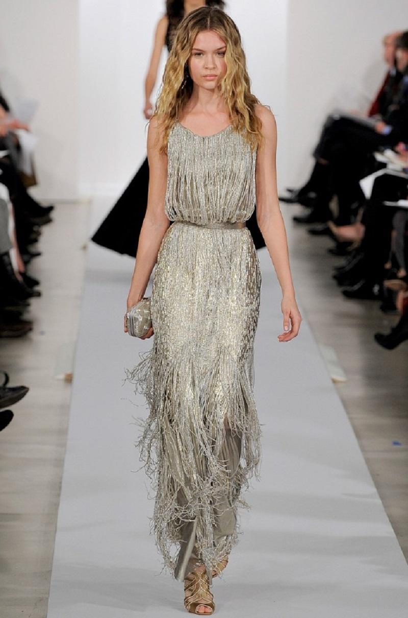 Robe Oscar de la Renta or argenté métallisé à franges perlées, neuve avec étiquette, portée par Amy Adams 4 Pour femmes en vente