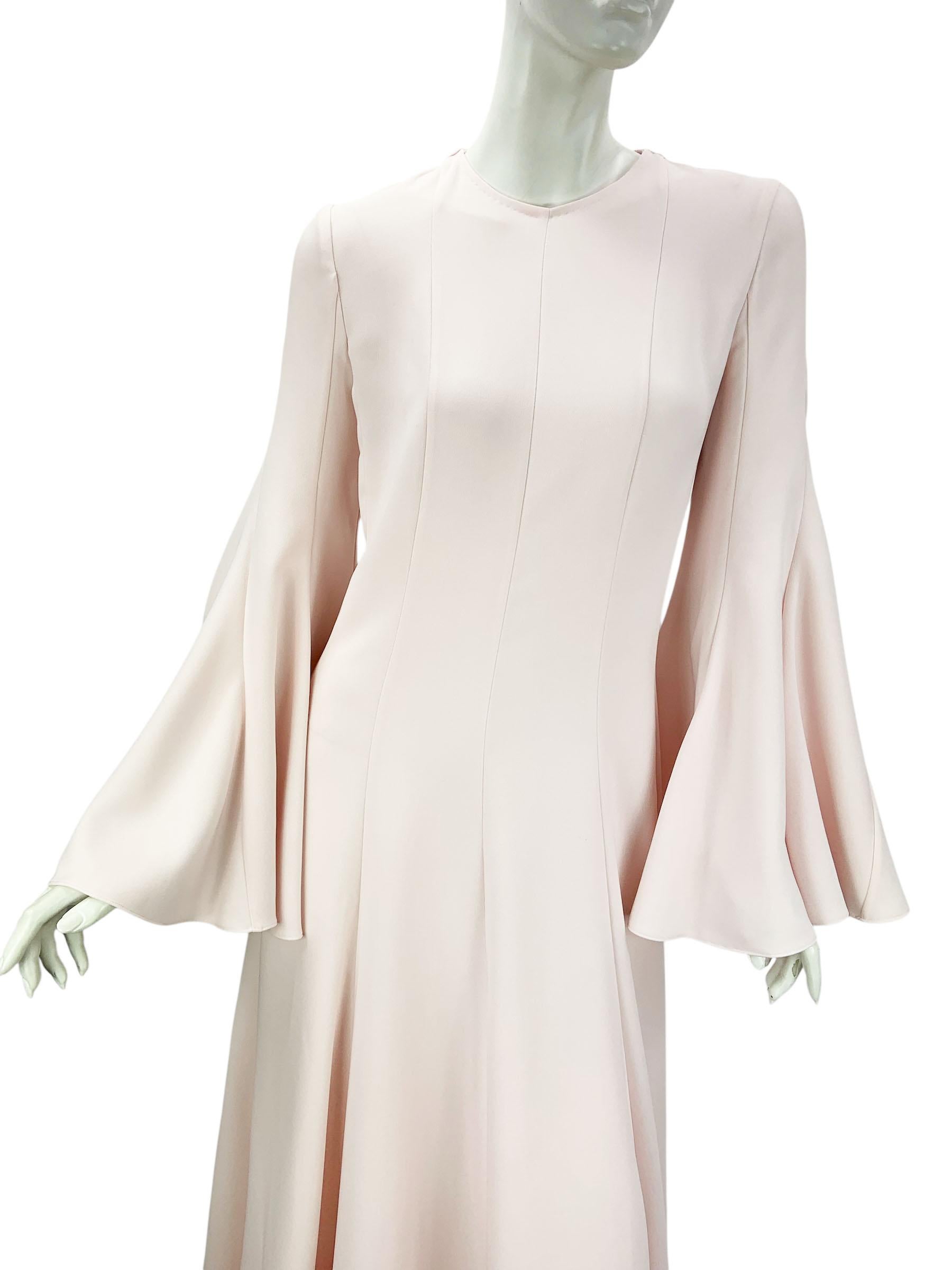 NWT Bata de crepé de seda rosa pastel con mangas de campana de Oscar De La Renta talla L en venta 2