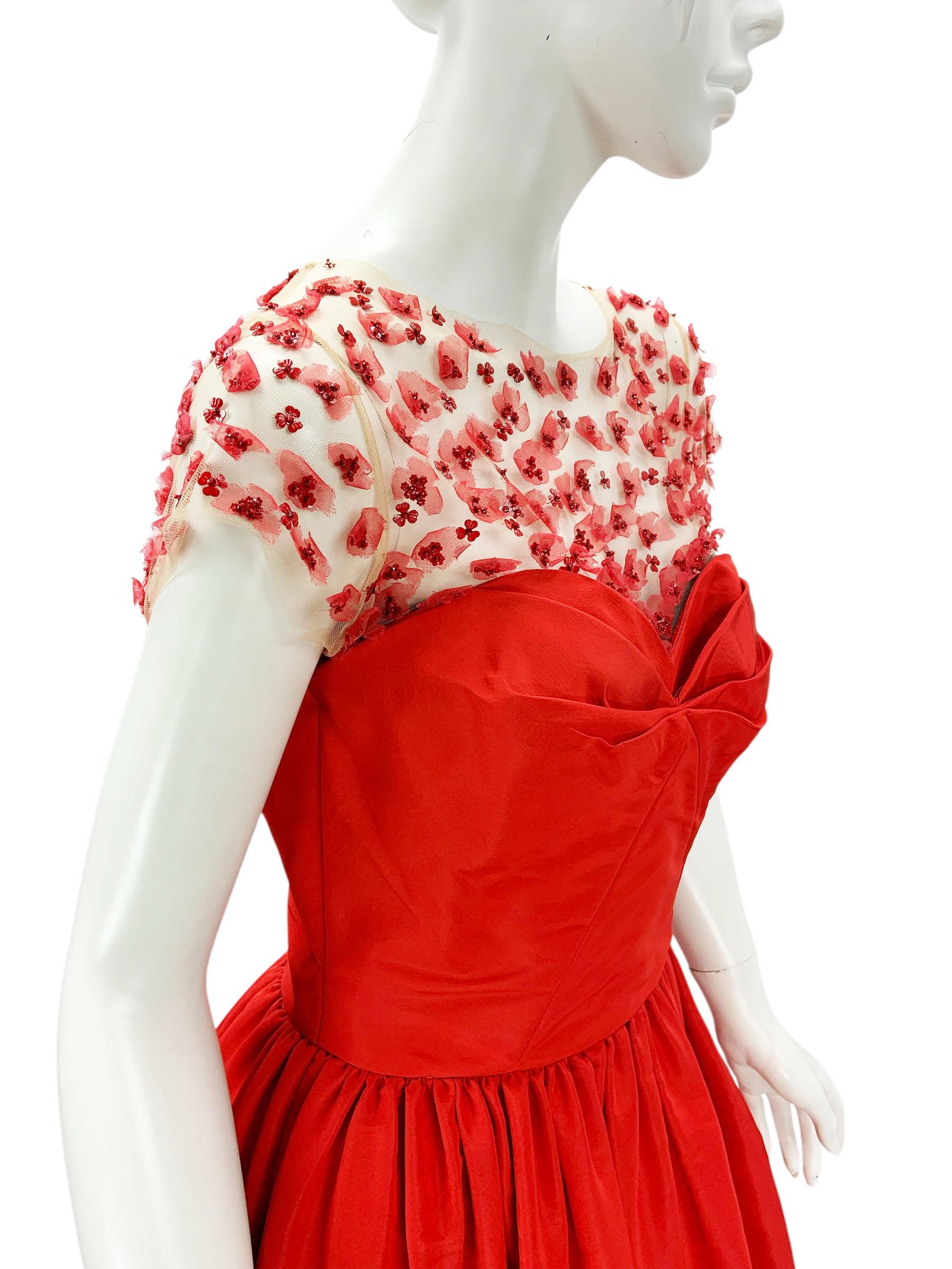 NWT Oscar de la Renta Red Silk Taffeta Laser-Cut Embroidery Illusion Dress US 8 en venta 6