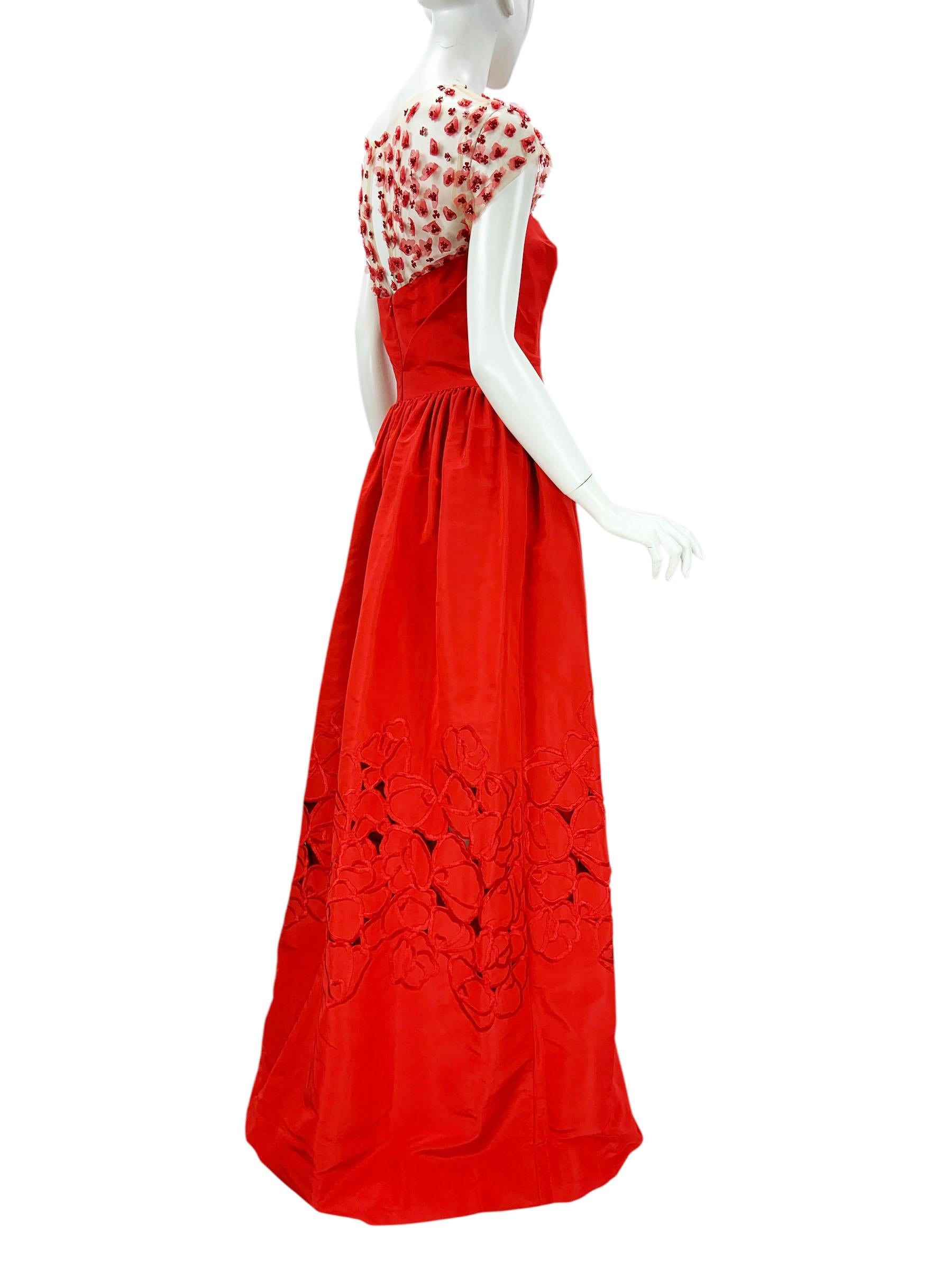 NWT Oscar de la Renta Red Silk Taffeta Laser-Cut Embroidery Illusion Dress US 8 en venta 2