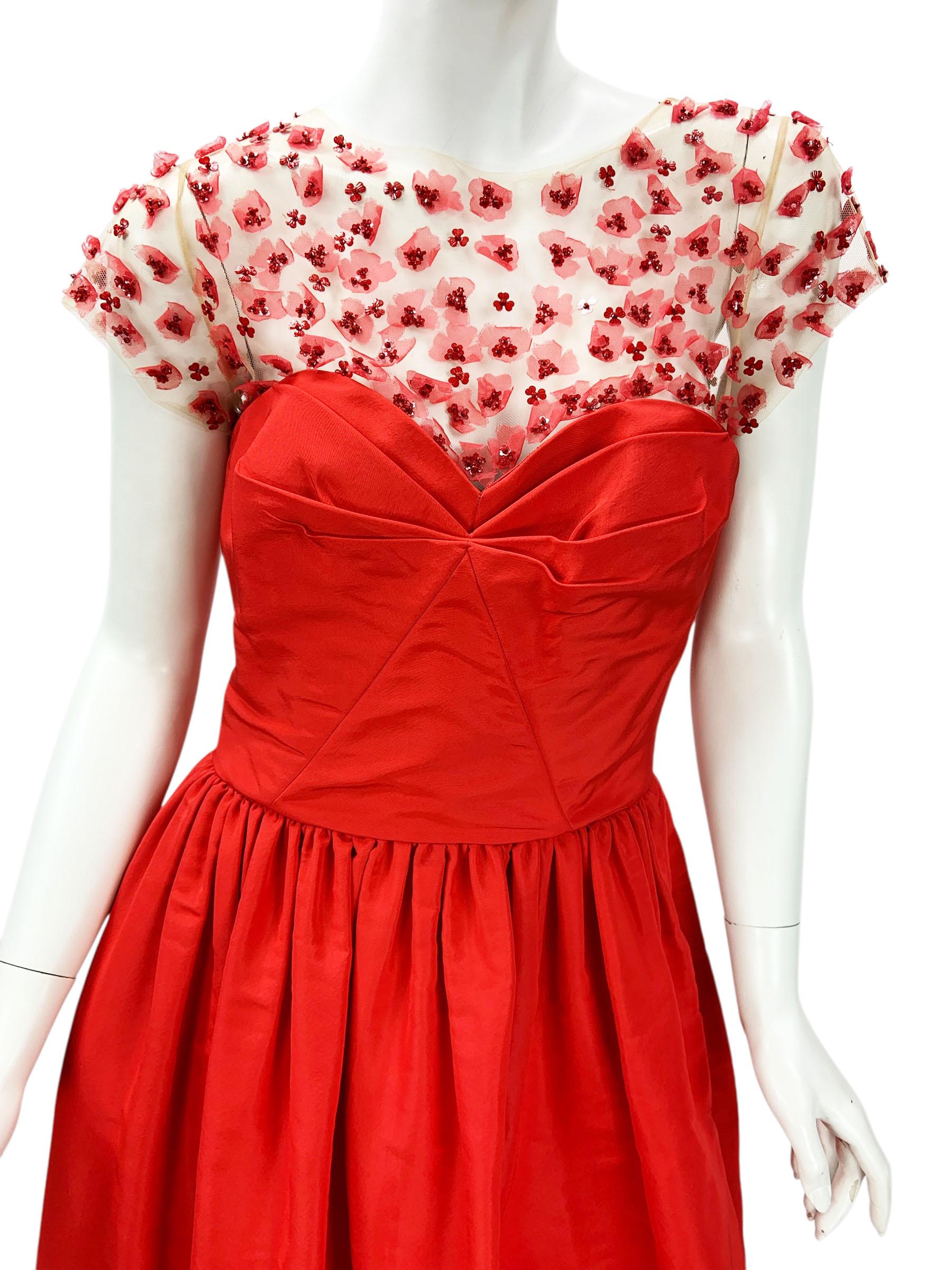 NWT Oscar de la Renta Red Silk Taffeta Laser-Cut Embroidery Illusion Dress US 8 en venta 4