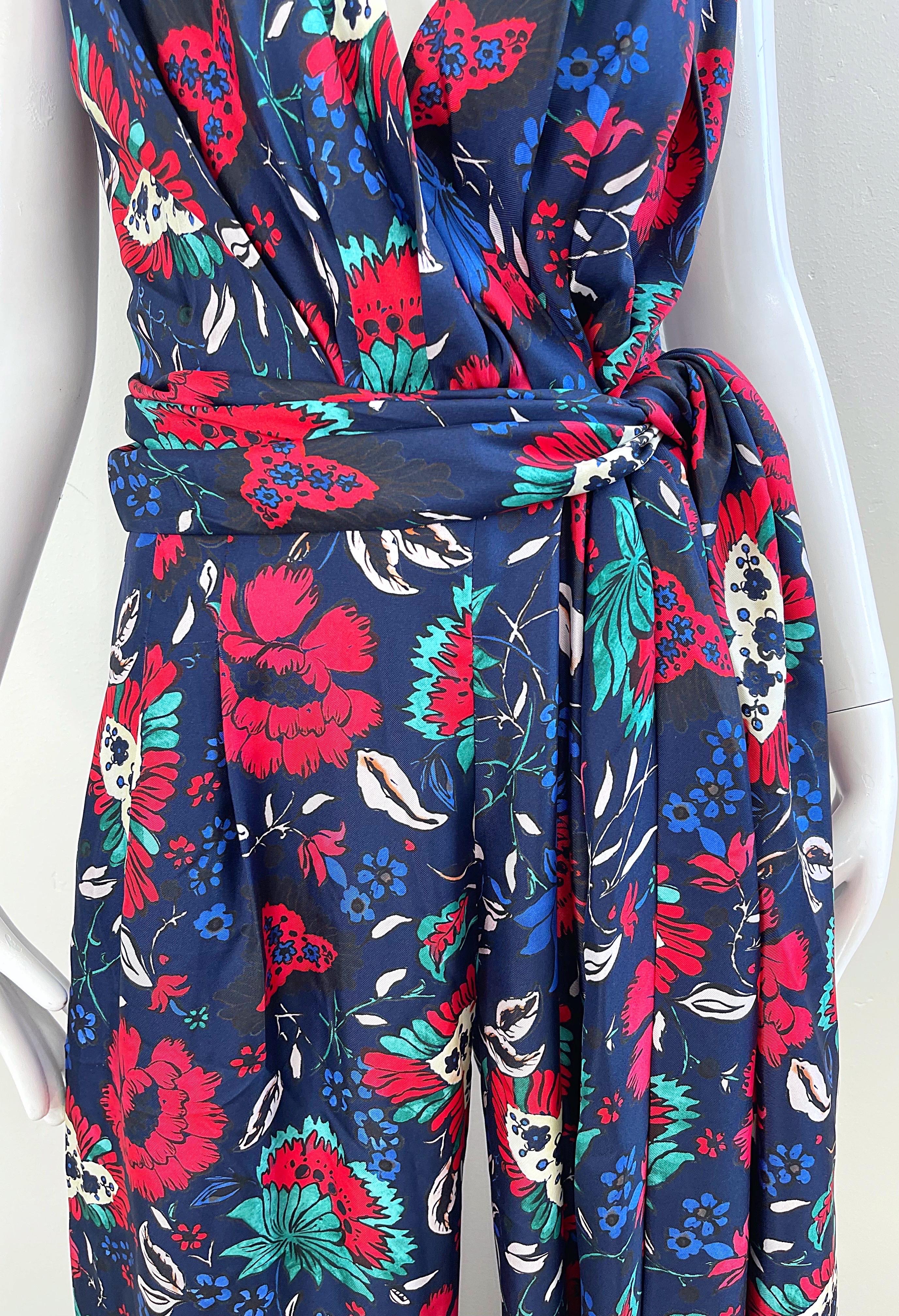 NWT Oscar de la Renta Size 8 Silk Wide Leg Navy Blue Red Floral Jumpsuit For Sale 9
