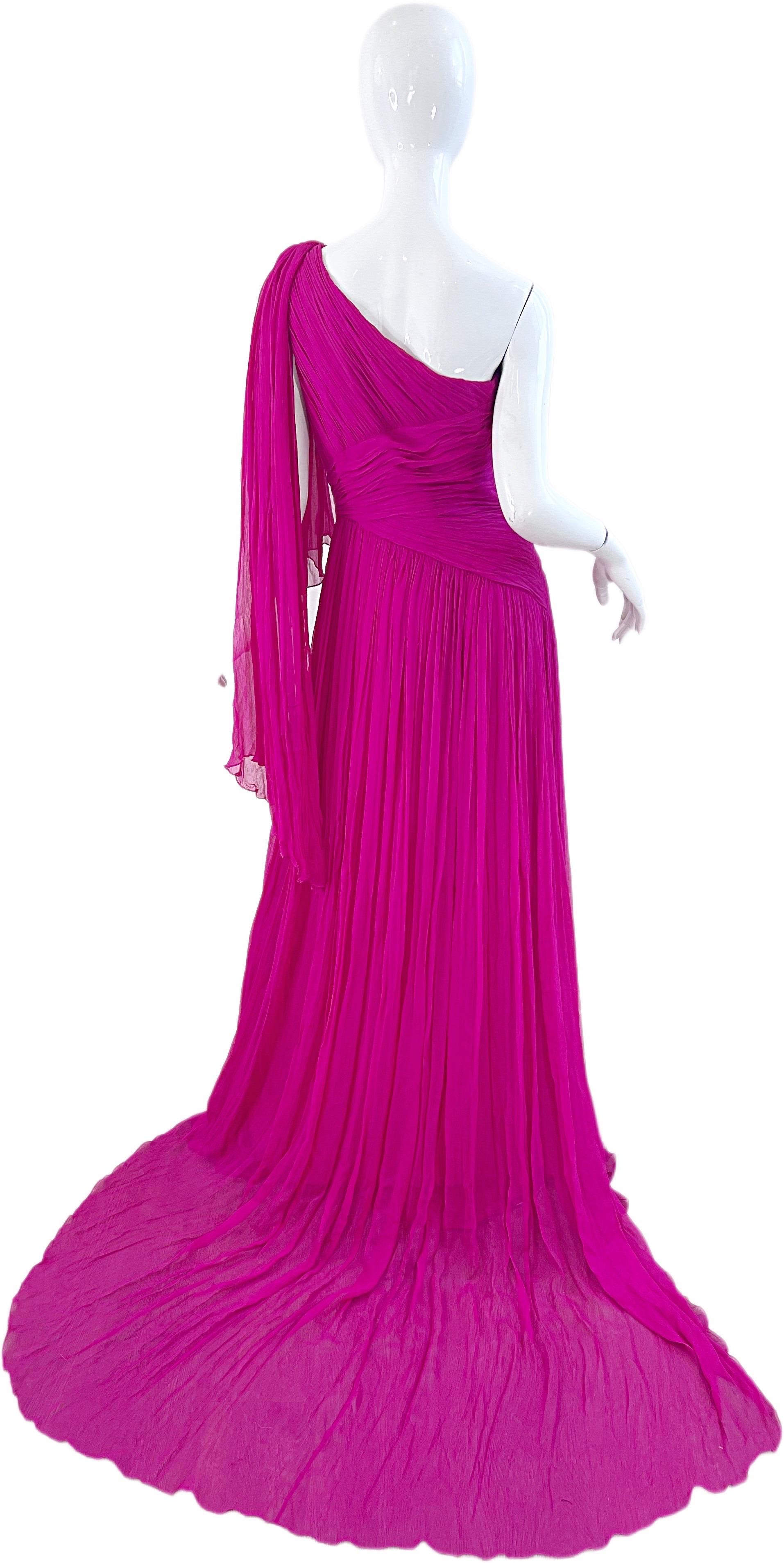 NWT Pamella Roland Spring 2018 Sz 6 / 8 Hot Pink Silk Chiffon One Shoulder Gown For Sale 1