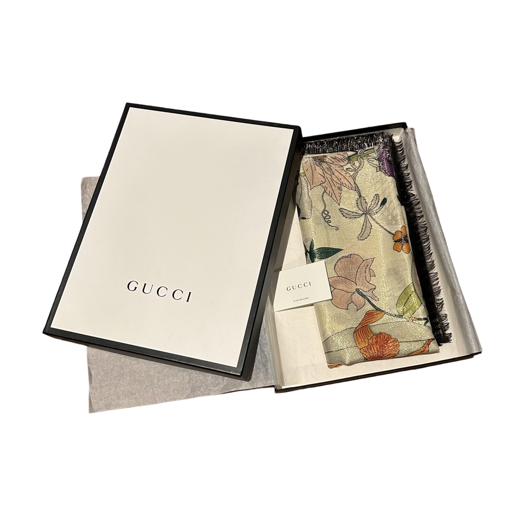 NWT RARO Gucci Floral Metálico Shimmer Lurex Gótico Serpiente Bufanda con Caja en venta 10