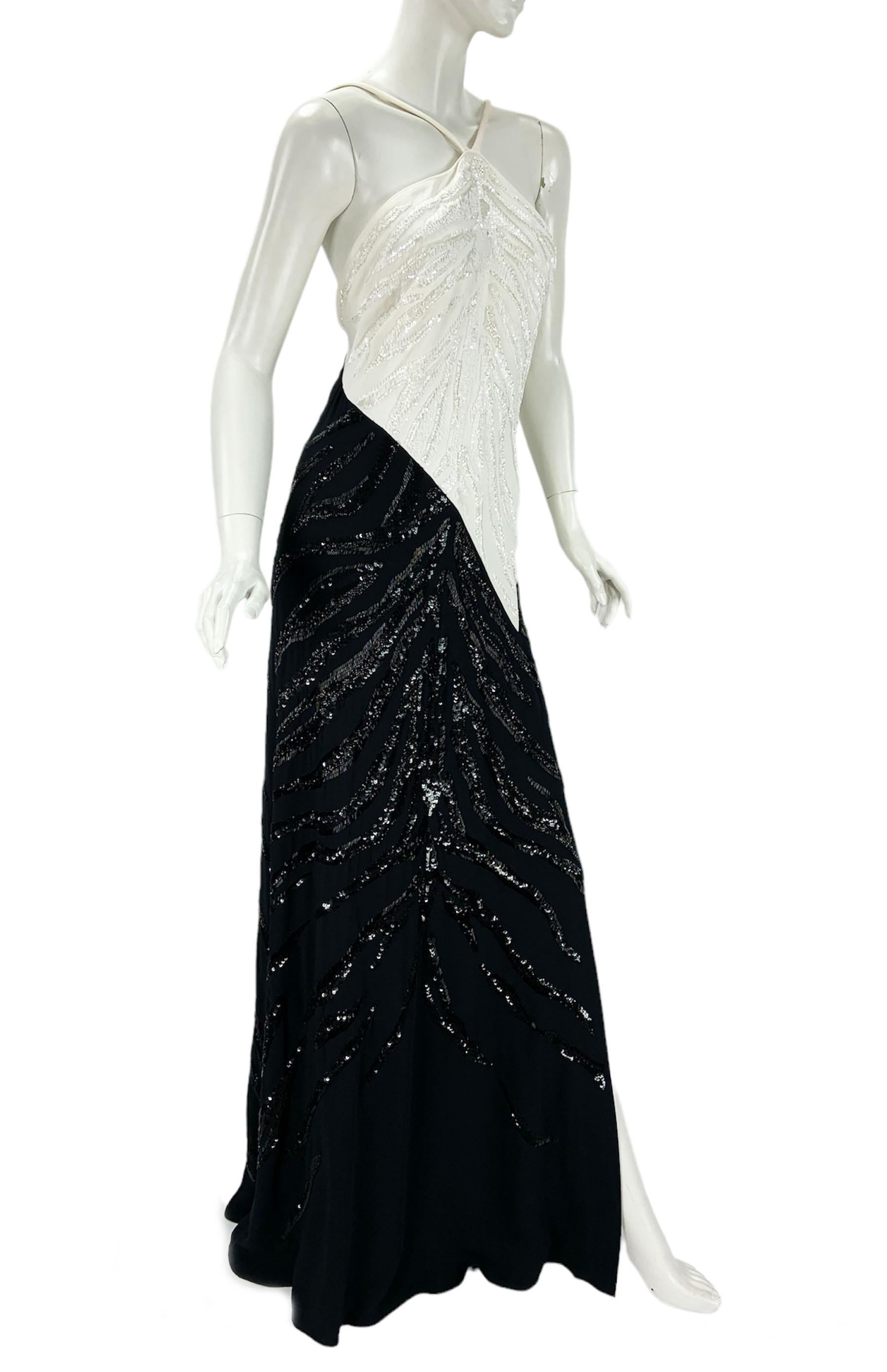 NWT Roberto Cavalli White Black Halter Embellished Maxi Dress Gown It 44 US 8/10 In New Condition For Sale In Montgomery, TX