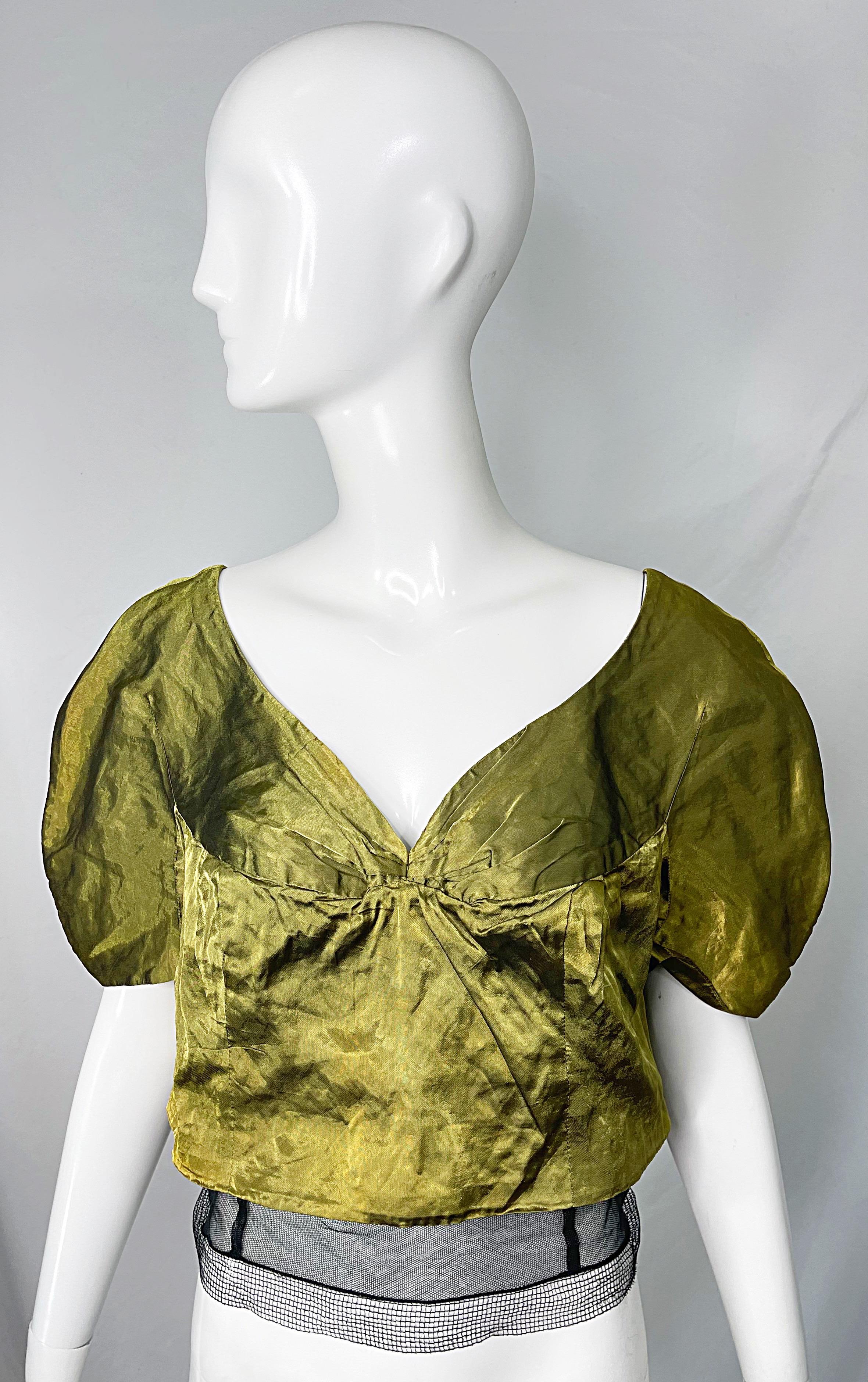 NWT Rochas Runway Fall 2004 Size 42 / 10 Gold Silk Short Sleeve Crop Top Blouse  For Sale 5
