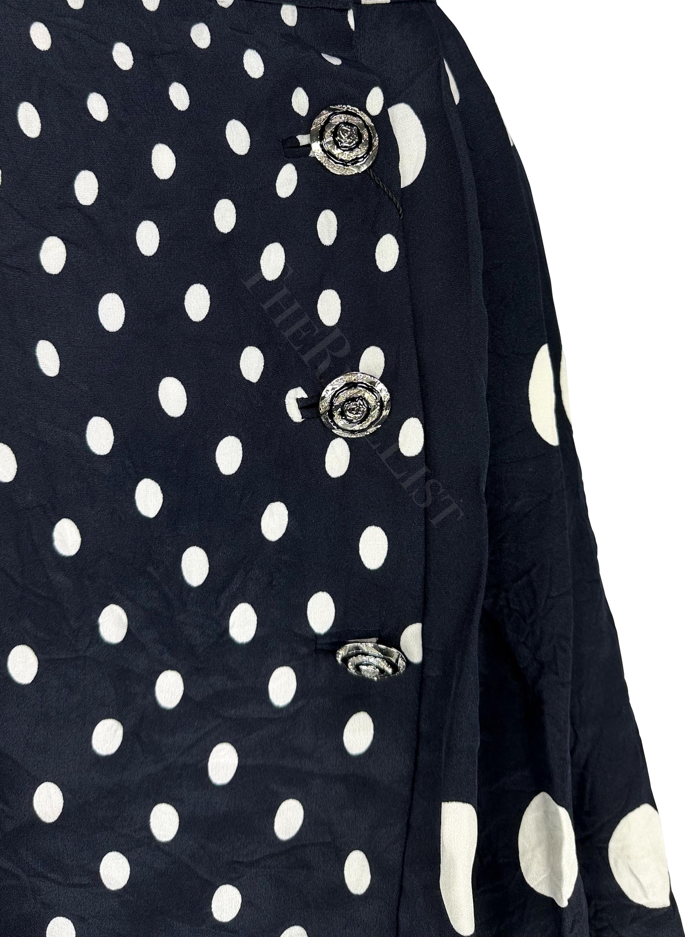 NWT S/S 1994 Gianni Versace Black White Polka Dot Pleated Wrap Skirt For Sale 3