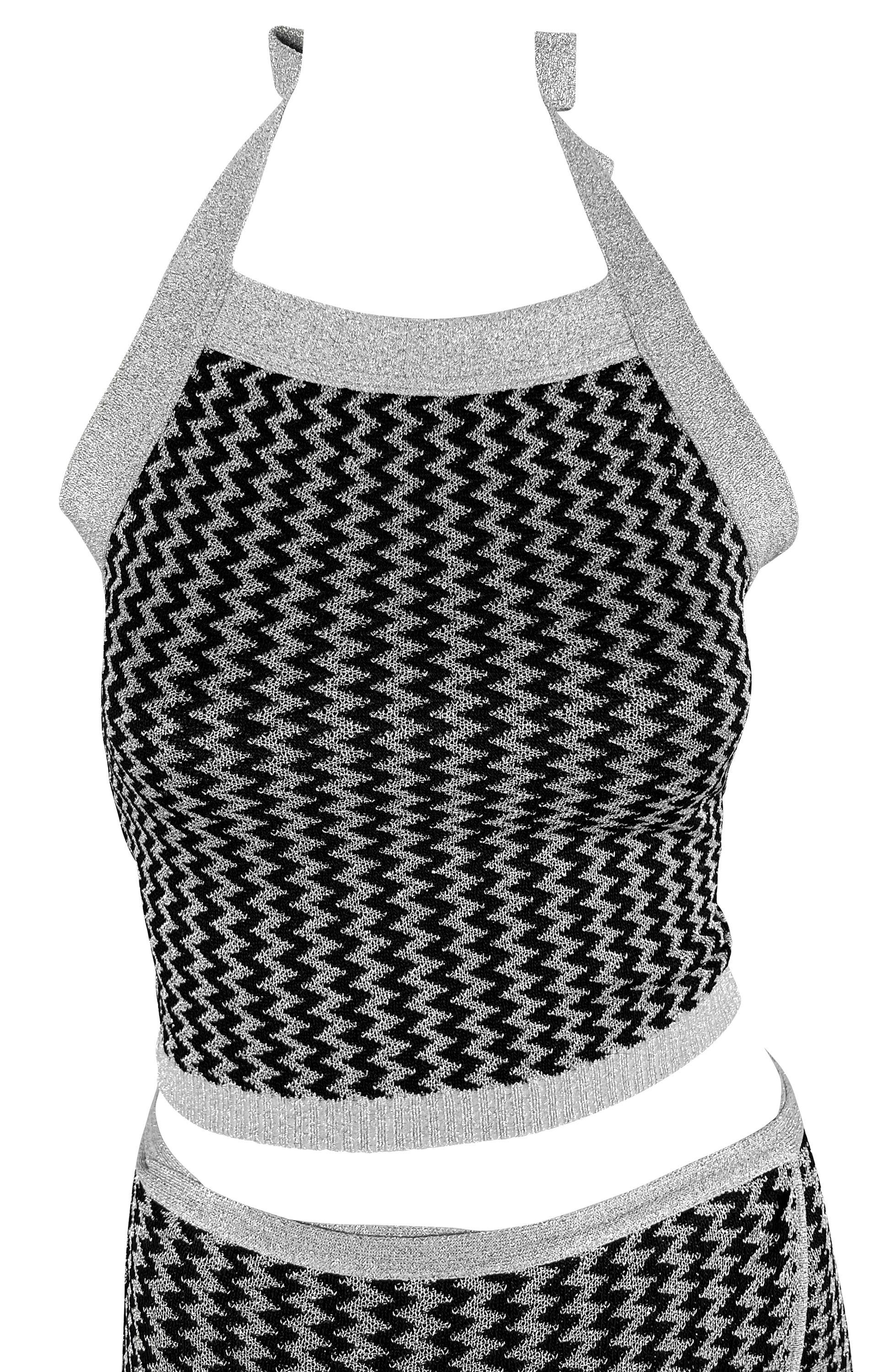 De las mujeres NWT S/S 1995 Dolce & Gabbana Conjunto de falda y top de punto metalizado con cuello halter en venta