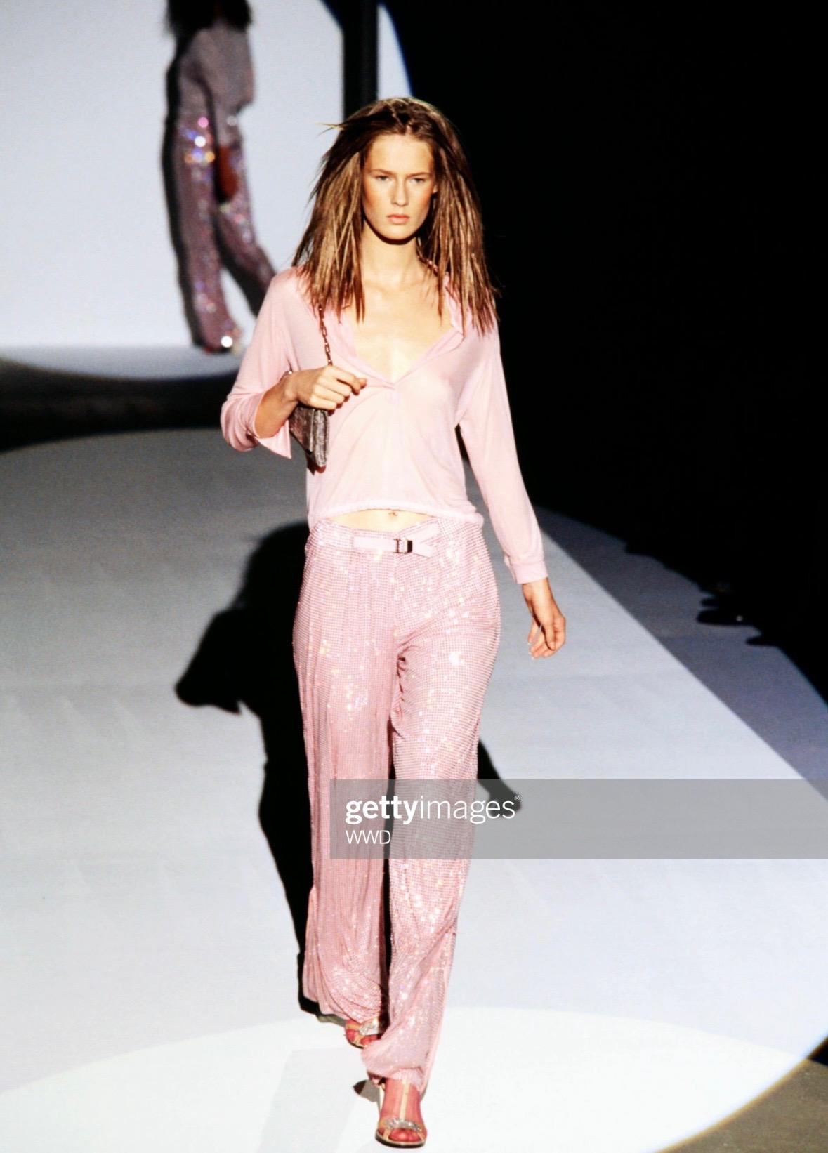 NWT S/S 2000 Gucci by Tom Ford Runway Ad Plunging Pink Collared Blouse Top For Sale 1