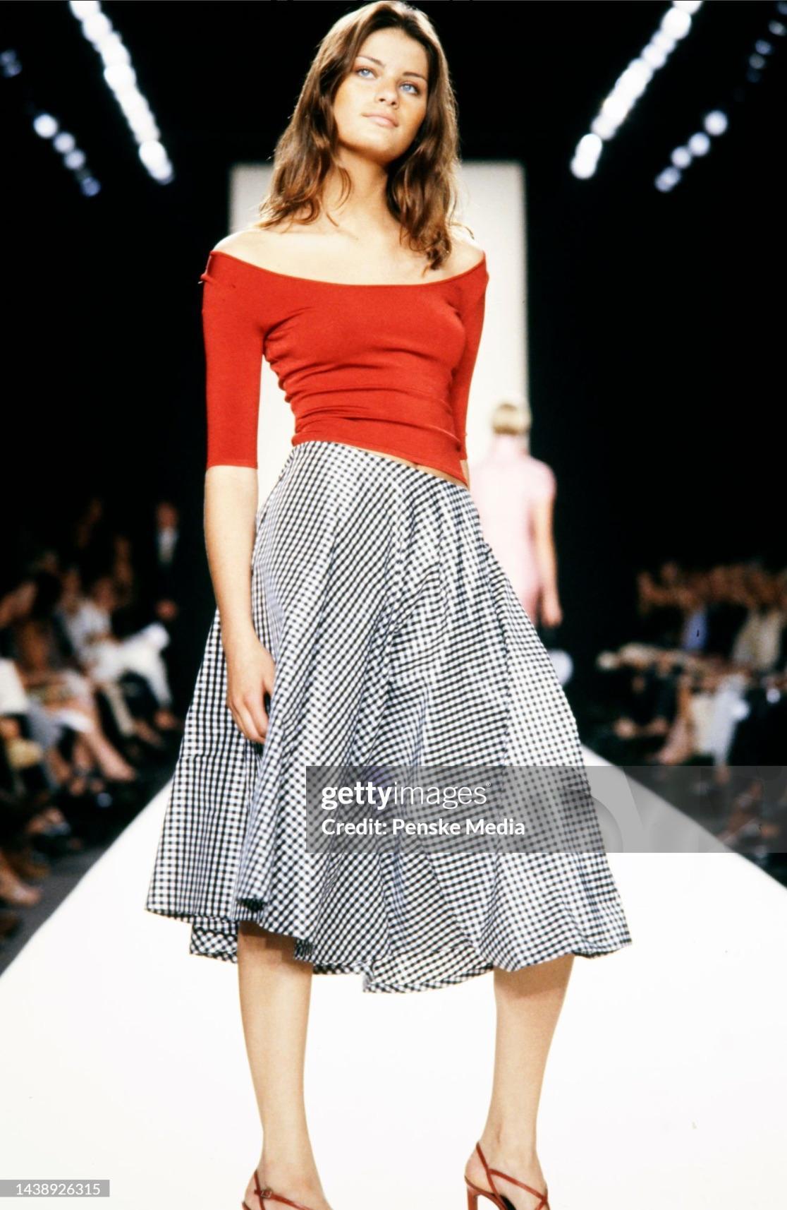 NWT S/S 2000 Ralph Lauren Blanco Negro Gingham Seda Tafetán Flare Falda Midi en Excelente estado para la venta en West Hollywood, CA