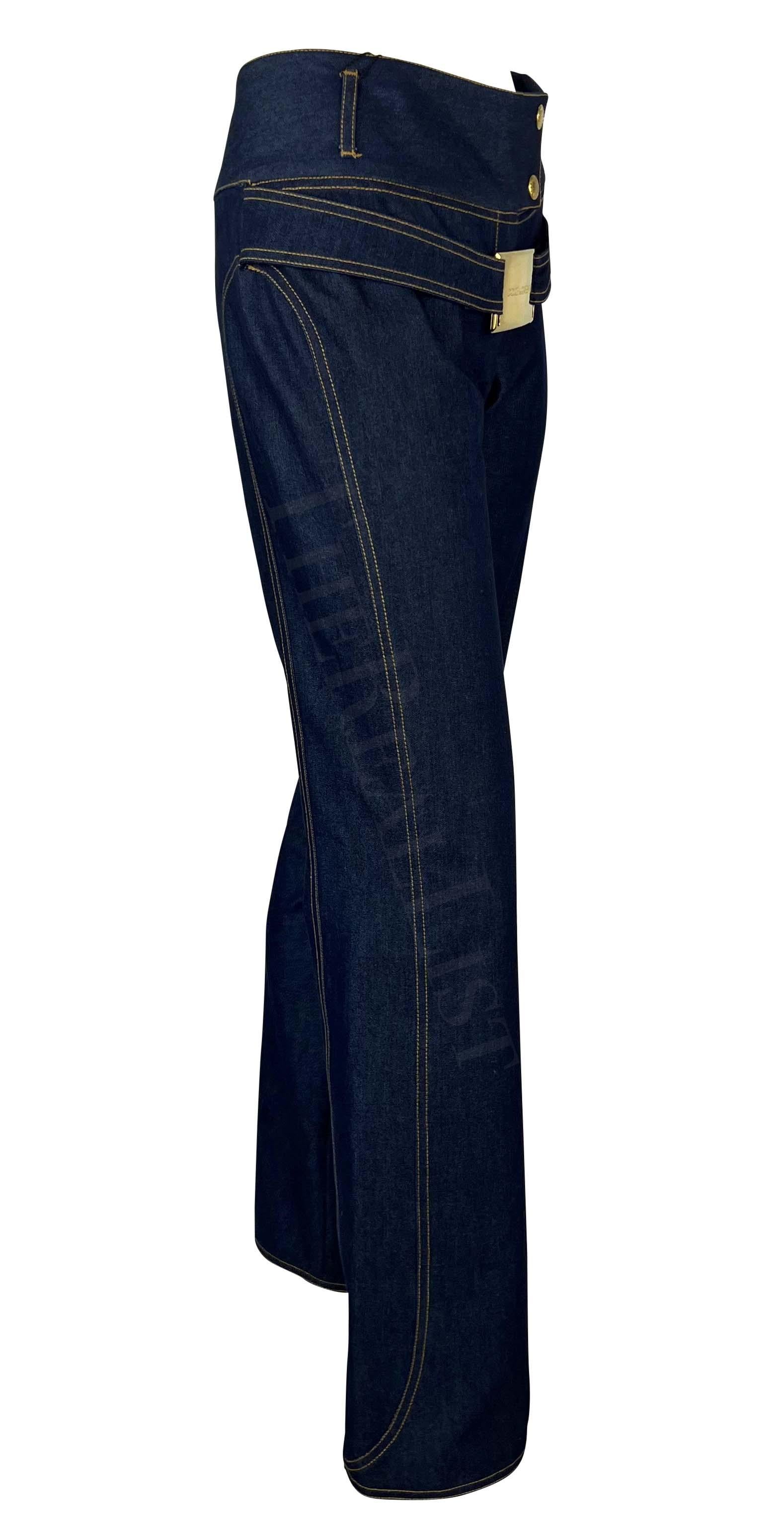 NWT S/S 2001 Dolce & Gabbana Runway Logo Gold Buckle Denim Blue Jeans For Sale 2