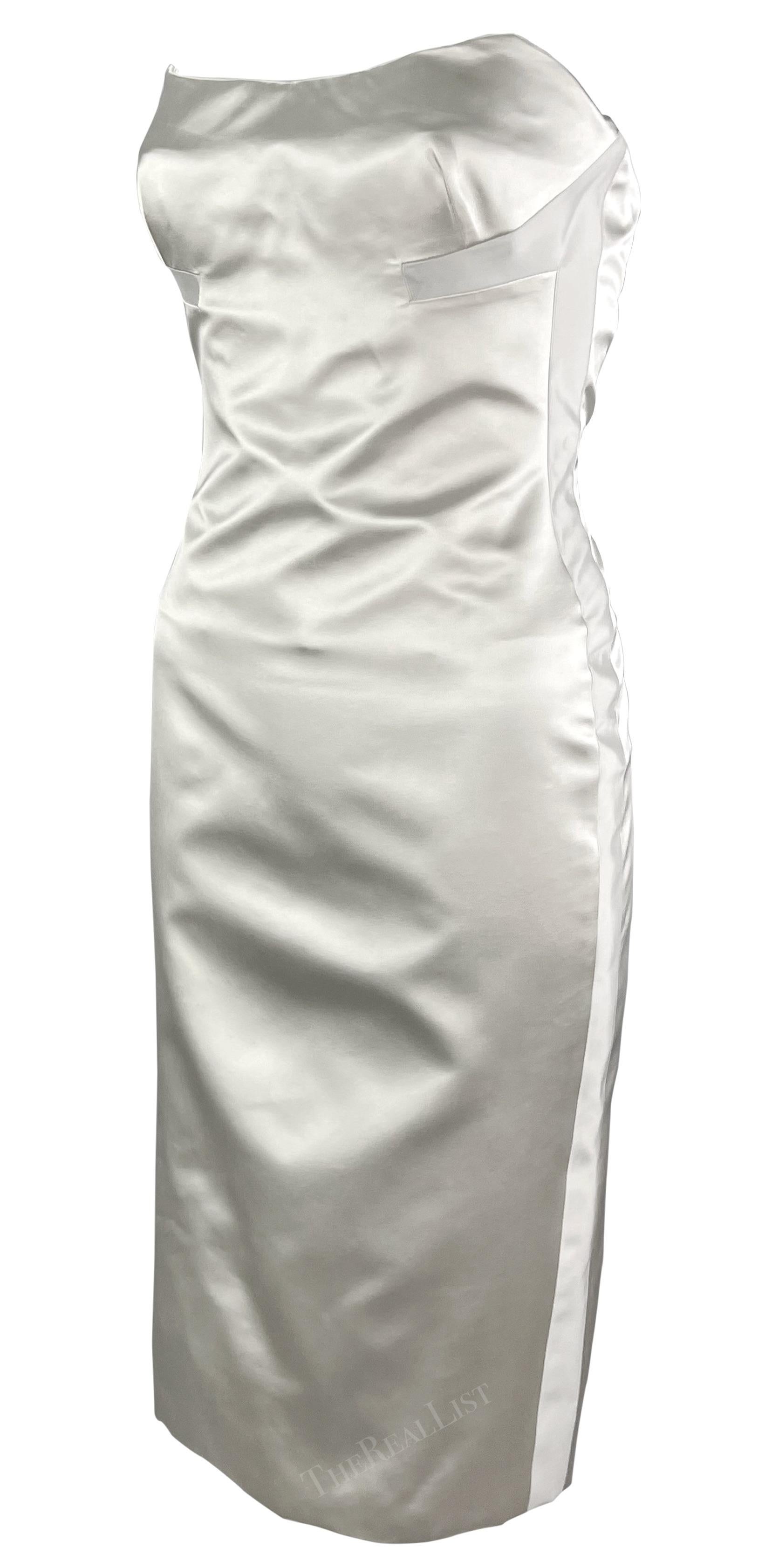 NWT S/S 2001 Gucci by Tom Ford Runway Ad Corset White Silk Satin Strapless Dress For Sale 3