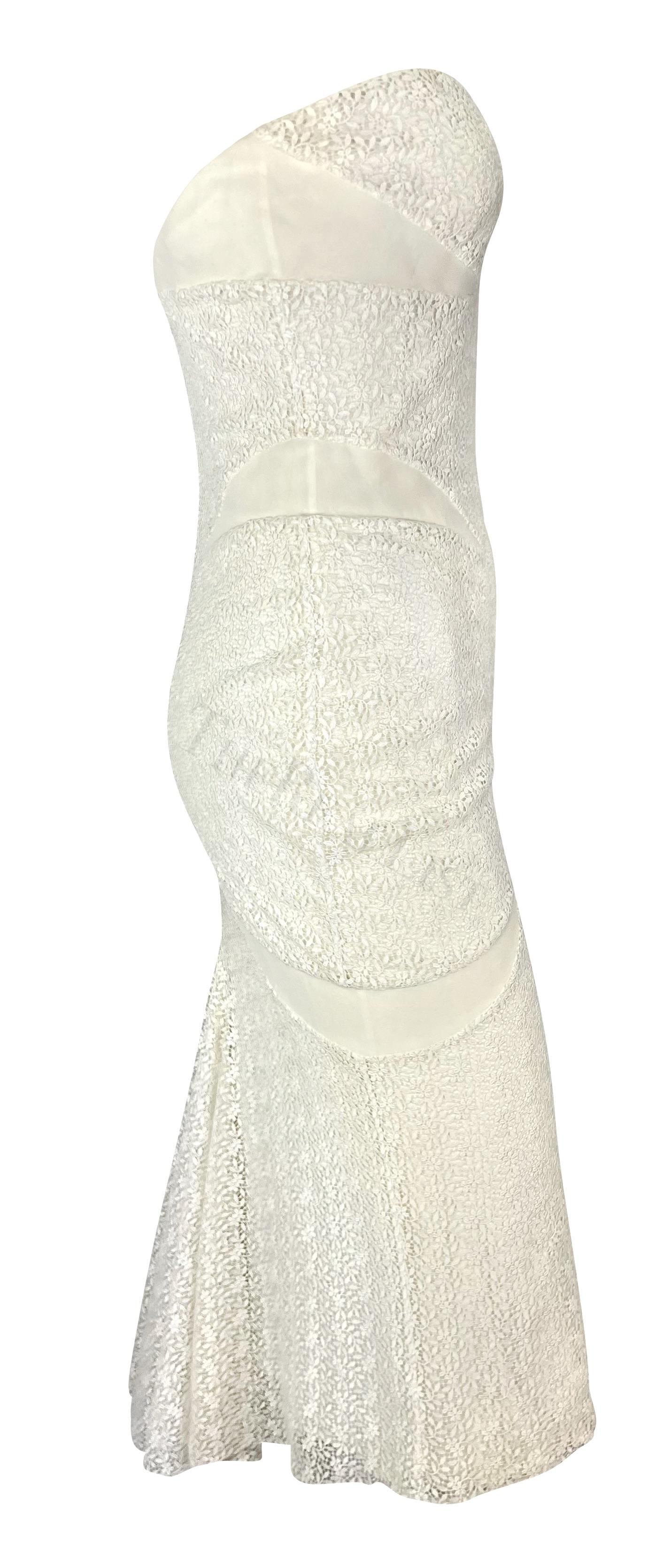 NWT S/S 2002 Gianni Versace by Donatella White Floral Lace Strapless Dress For Sale 3