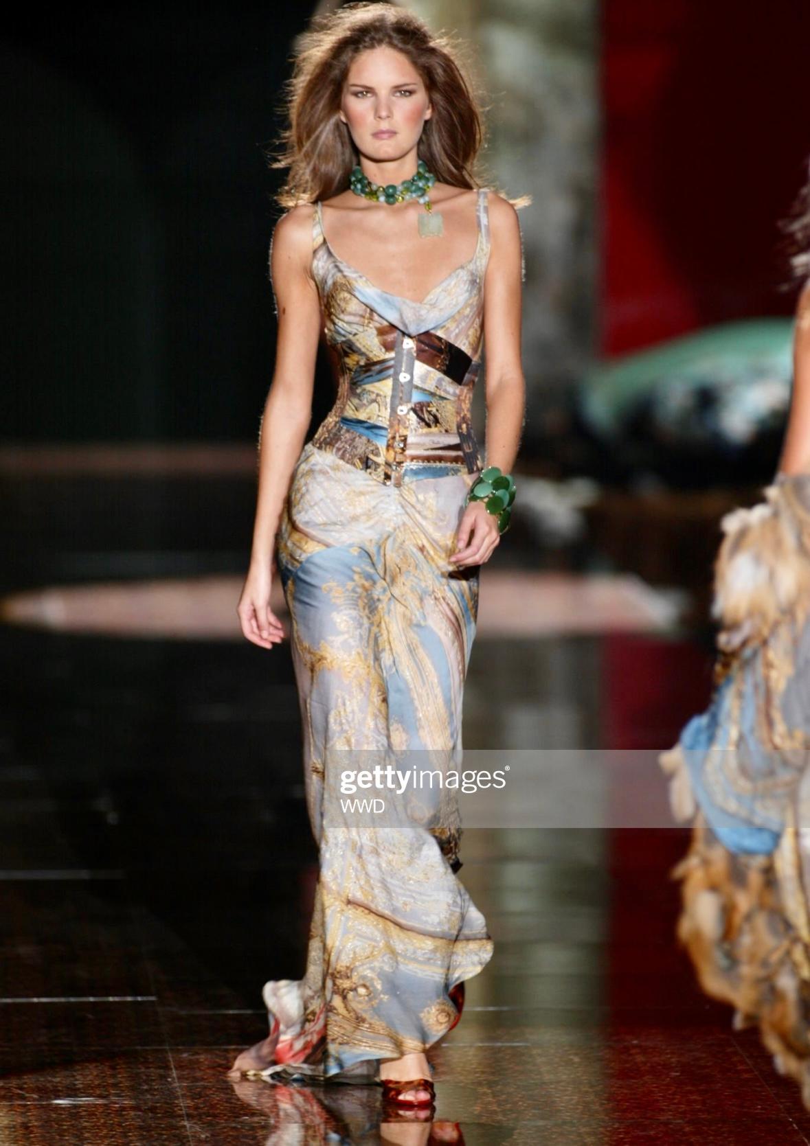 NEU F/S 2003 Roberto Cavalli Barock Druck Gold Glitter Maxi Flare Bodycon-Rock mit Barockdruck Damen im Angebot