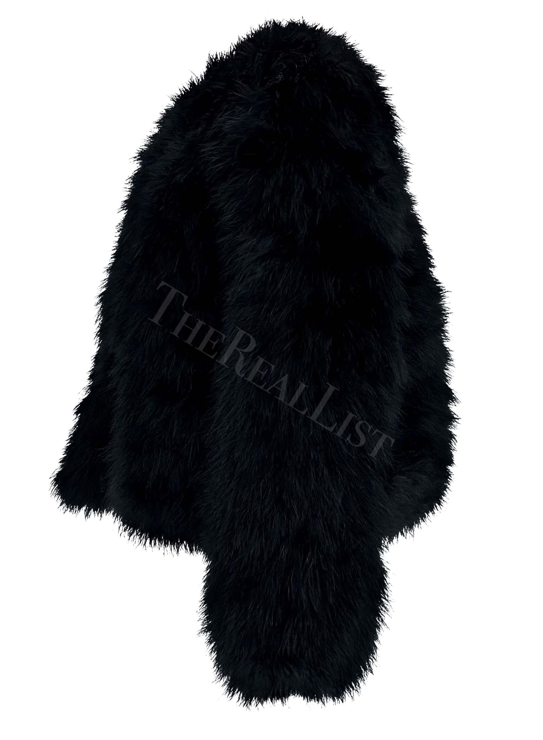 NWT S/S 2004 Gucci by Tom Ford Black Marabou Feather Chubby Coat For Sale 1