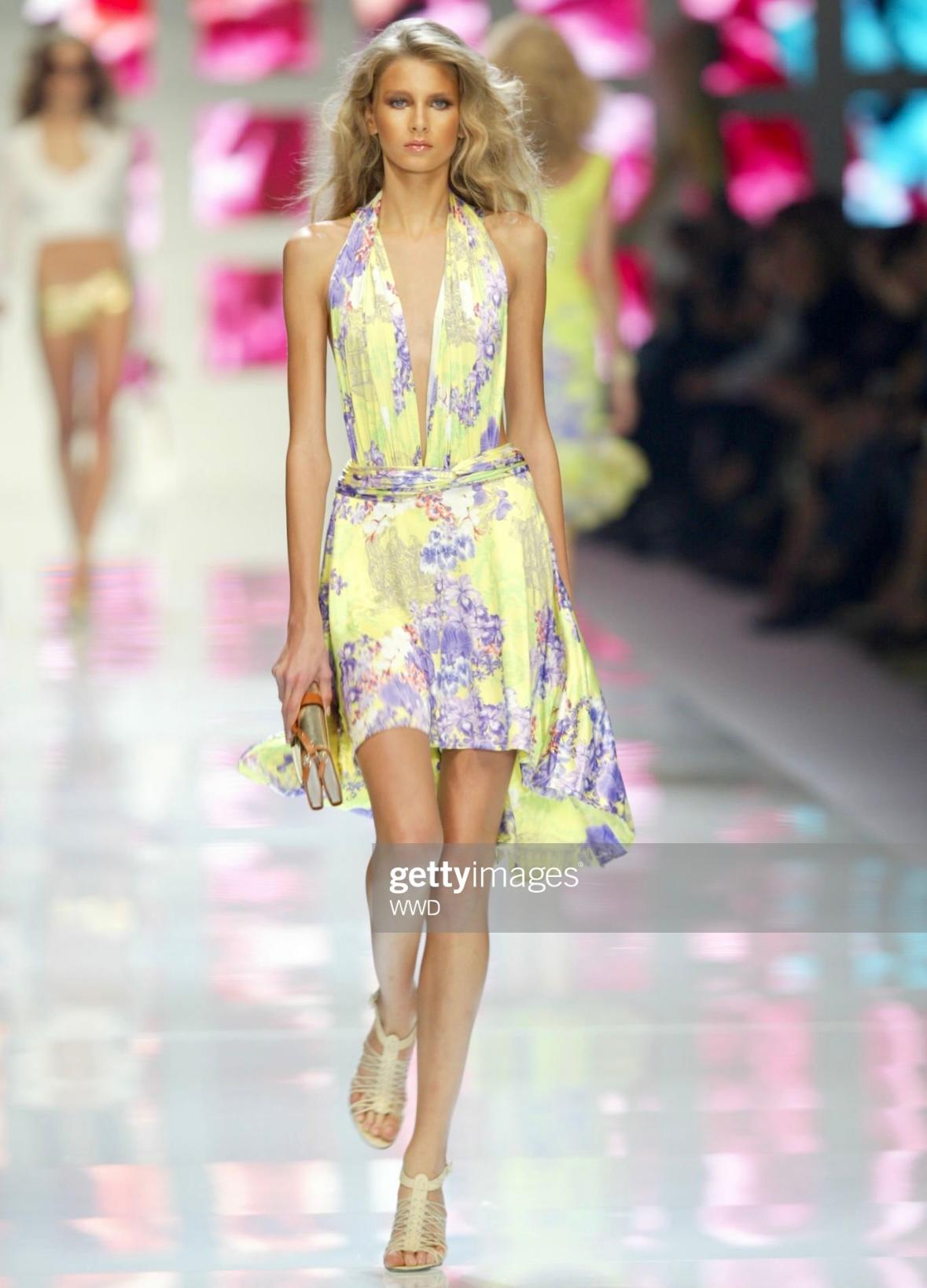 NWT S/S 2004 Versace by Donatella Yellow Orchid Floral Runway Dress In Excellent Condition In West Hollywood, CA