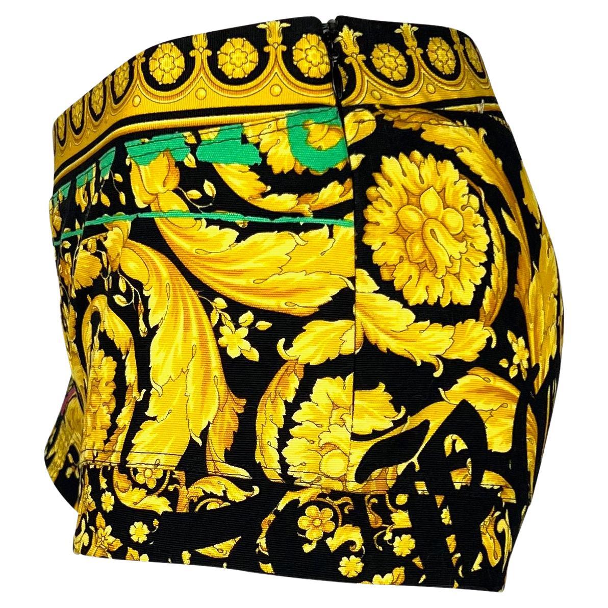 NWT S/S 2005 Versace by Donatella Chaos Couture Baroque Print Gold Mini Shorts In Excellent Condition For Sale In West Hollywood, CA