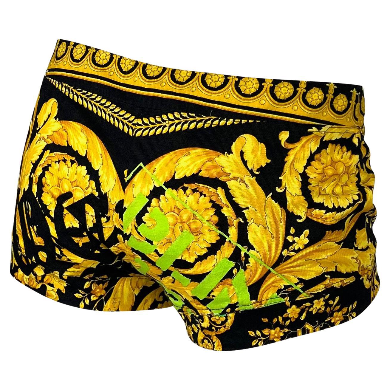 NWT S/S 2005 Versace by Donatella Chaos Couture Baroque Print Gold Mini Shorts For Sale 1