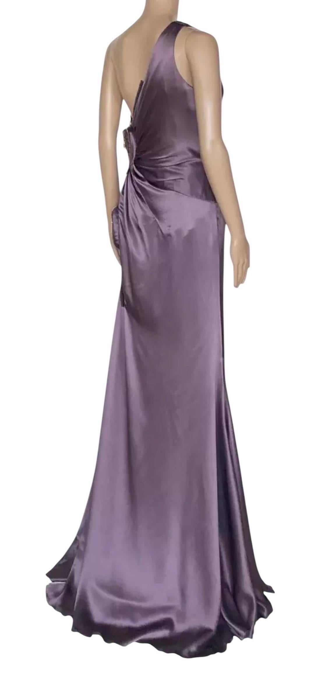 2009 Vintage Versace Abito lungo monospalla viola con cuori 46 - US 10 in vendita 4