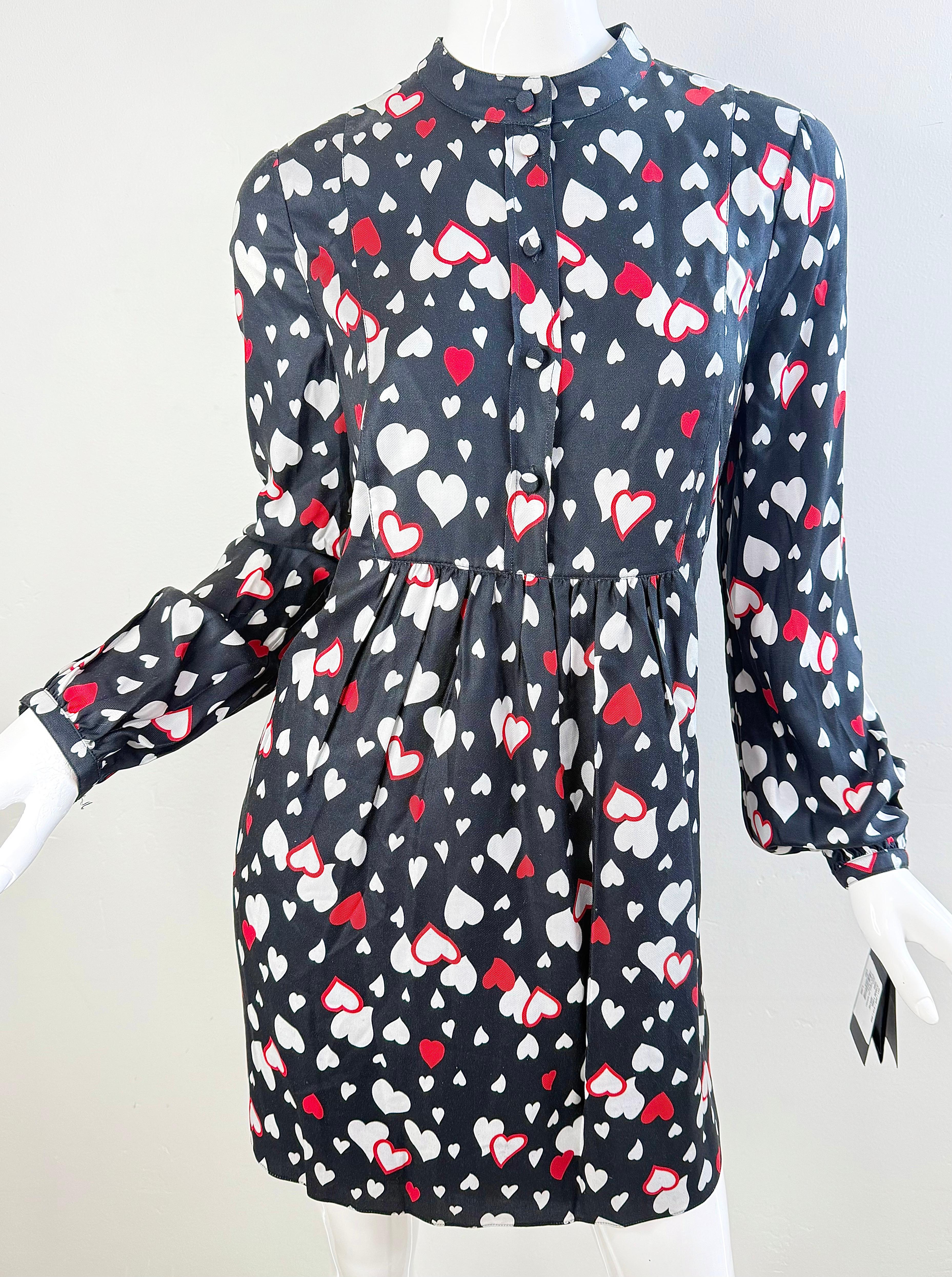 NWT Saint Laurent 2016 Größe 40 Heart Print Minikleid Schwarz Rot Weiß Seide YSL im Angebot 10