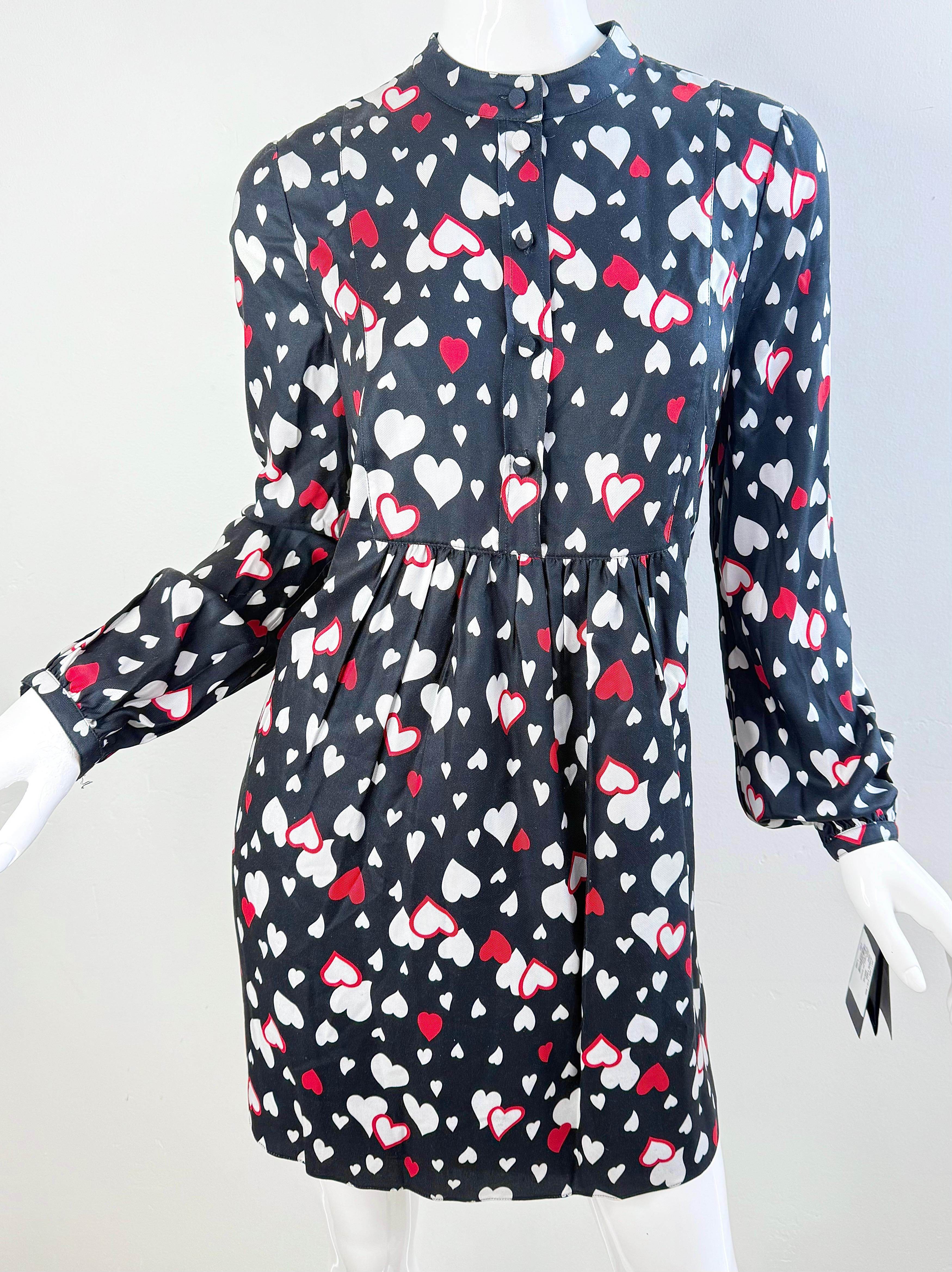 NWT Saint Laurent 2016 Größe 40 Heart Print Minikleid Schwarz Rot Weiß Seide YSL im Angebot 5