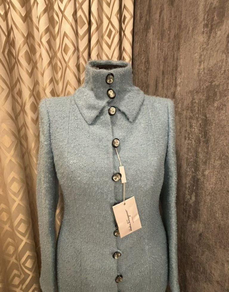 NWT Salvatore Ferragamo coat In Excellent Condition For Sale In Алматинский Почтамт, KZ