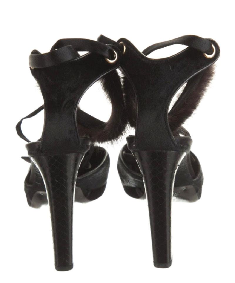 NWT Tom Ford for Gucci F/W 2004 Mink Trim Python Heel Black Shoes It 41 - US 11 In New Condition For Sale In Montgomery, TX