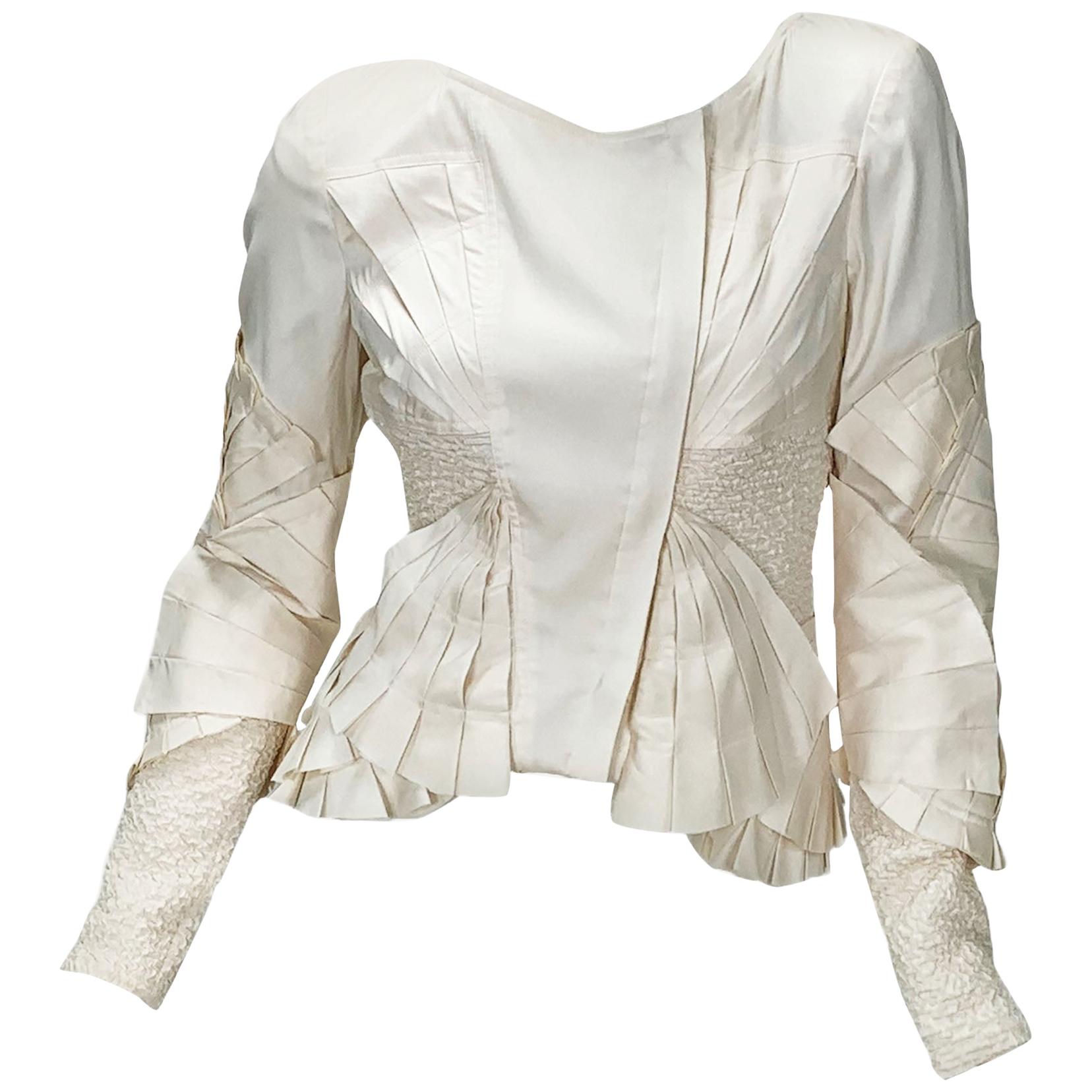 NWT Tom Ford for Gucci S/S 2004 Silk Off-White Color Fan Pleated Jacket It 42 For Sale