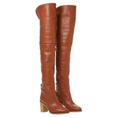 Bottes Rockstud au-dessus du genou en cuir Valentino, doublées de peau d'agneau, NWT, taille 38,5 / 36,5