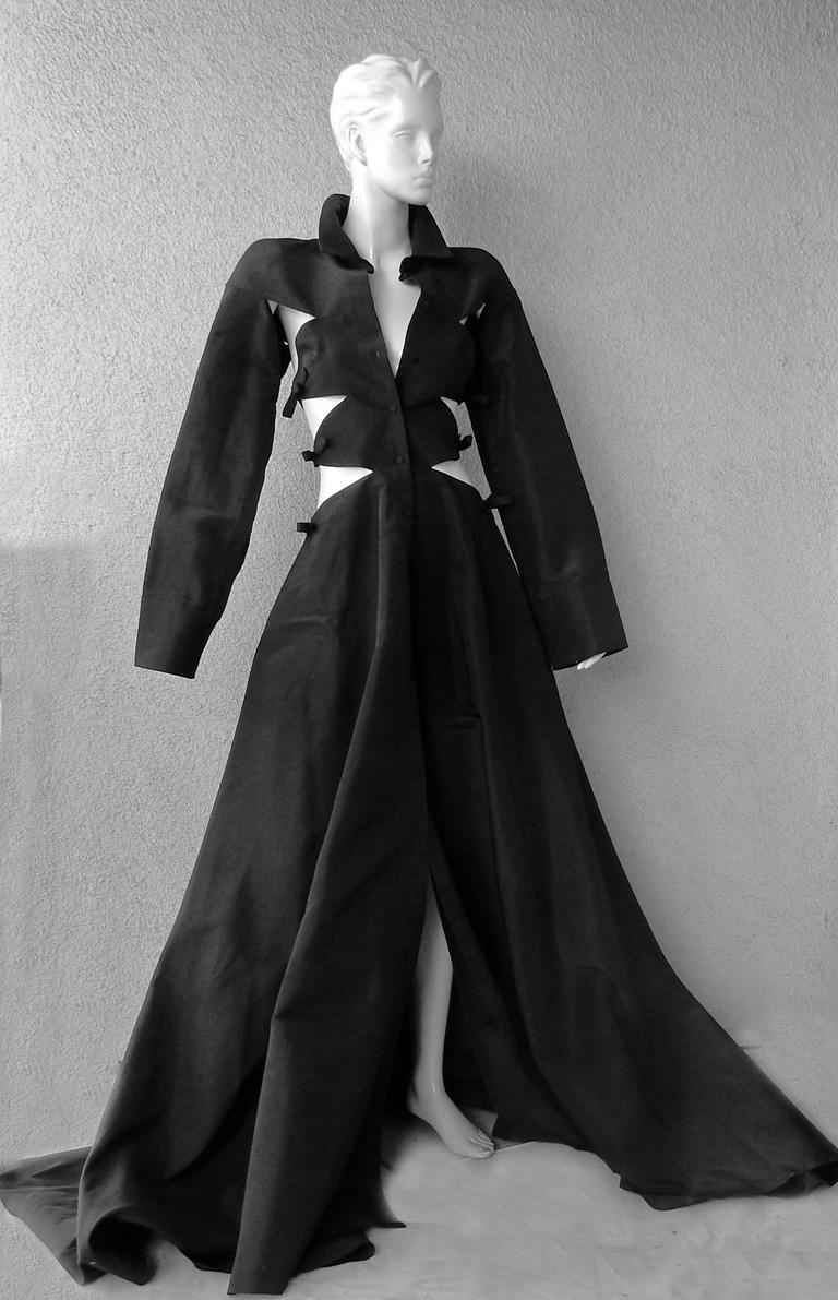 NWT Valentino Runway Black Cutout Coat Dress Gown In New Condition For Sale In Los Angeles, CA