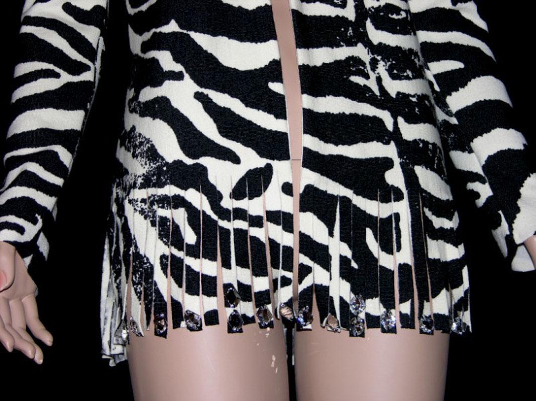 NWT Vintage Blumarine FW 2010 Swarovski Crystals Fringe Wool Cardigan It 44 US 8 en vente 7