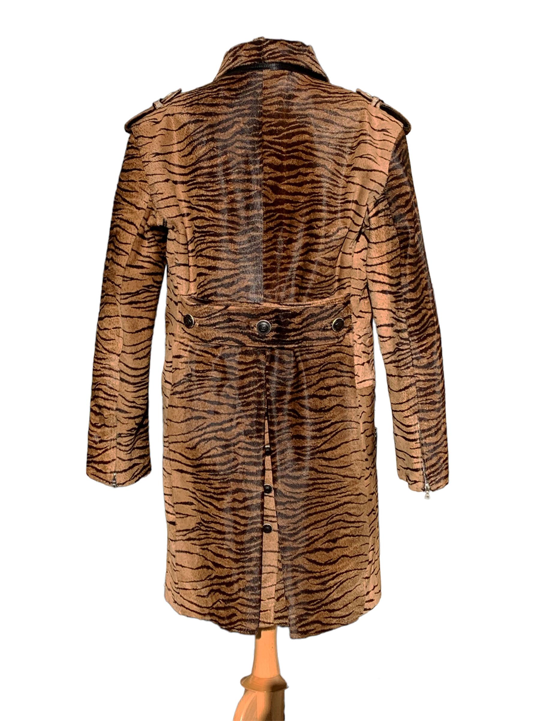 Brown NWT Vintage Gianni Versace Zebra Print Fur Leather Men's Coat Italian 56  US 46 For Sale