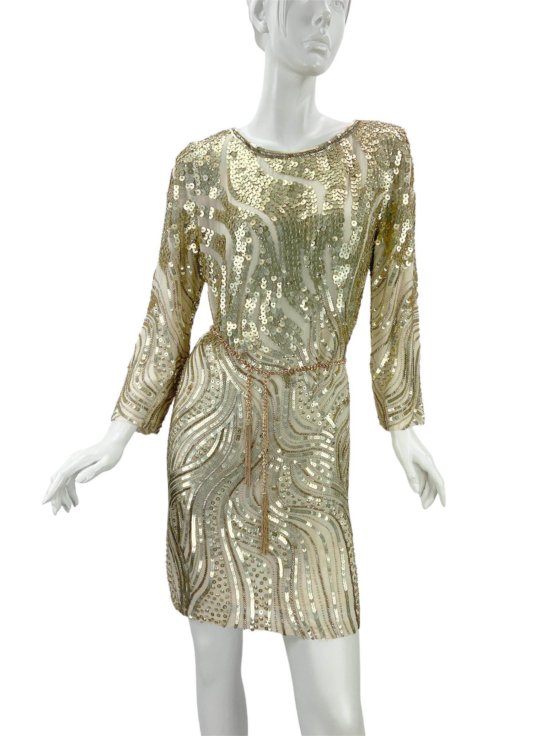 NWT Vintage Oscar de la Renta Silk Embellished Mini Dress
S/S 2011 Collection
US size - 8
Nude color silk embellished with soft-gold color sequins and beads. Shift silhouette. 3/4 sleeve.
Fully lined in nude color silk. Back side zipper closure.
