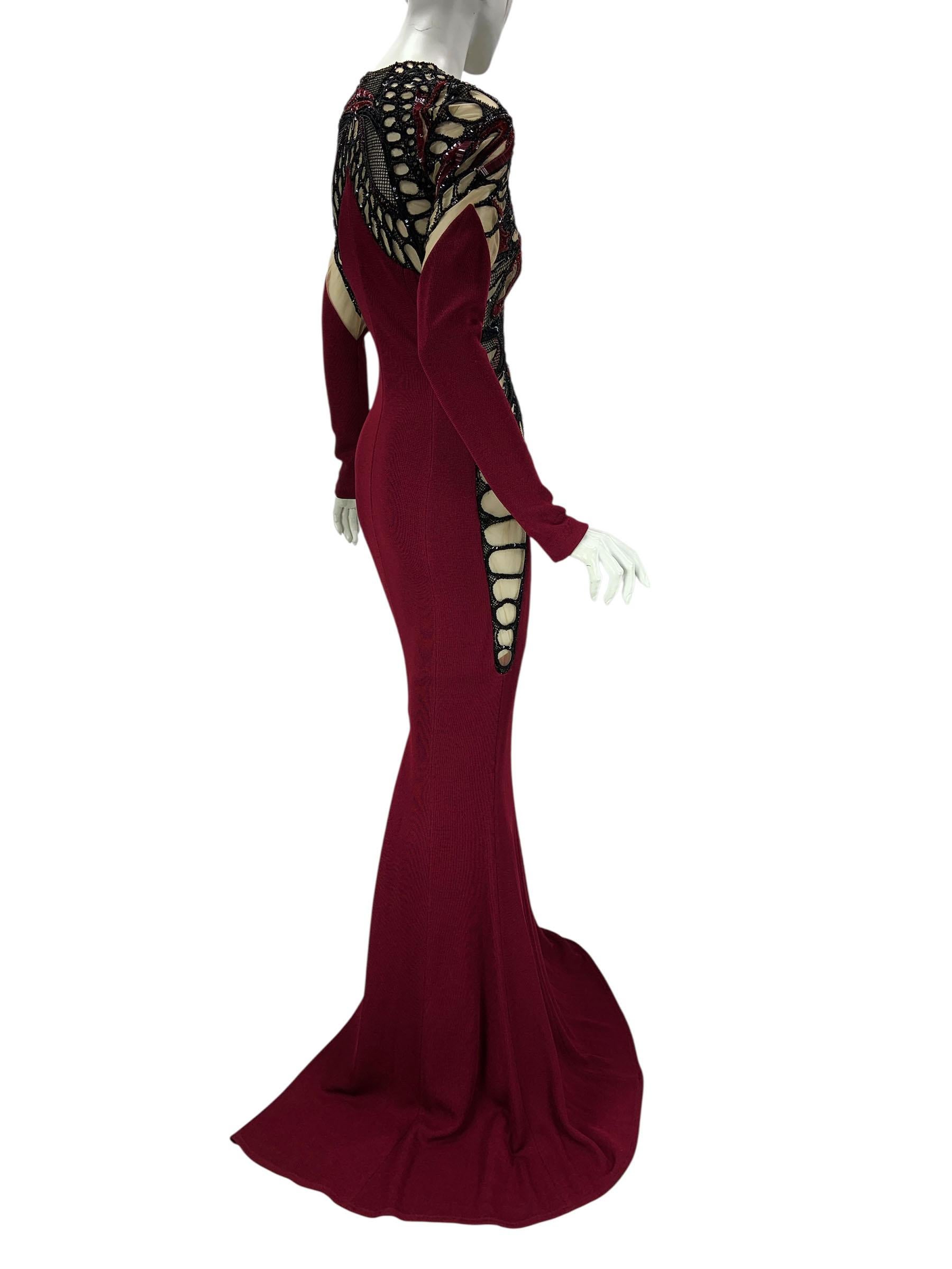 NWT Zuhair Murad Burgundy Butterfly Beaded Illusion Luxury Evening Dress It 40 In New Condition For Sale In Montgomery, TX
