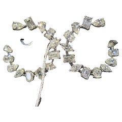 NWT$29,739 18KT Gold Fancy Gorgeous Glittering Diamond Circular C Hoop Earrings