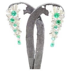 NWT$30, 000 White Gold Fancy Gorgeous Glittering 12.50ct Emerald Diamond Earrings