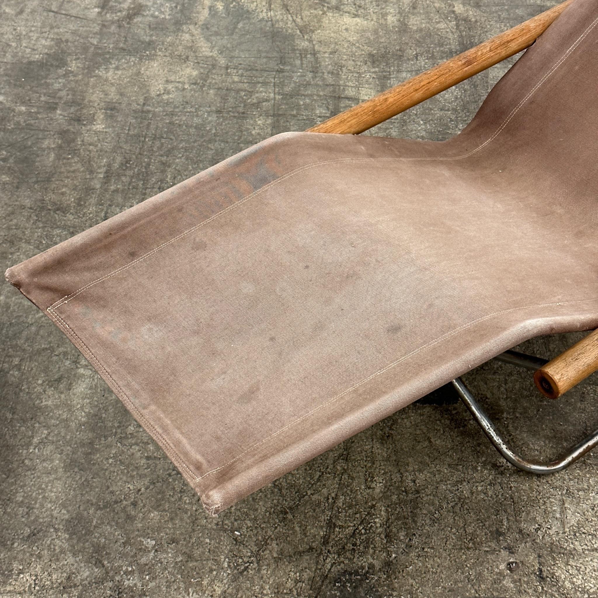NY Klappbare Chaise von Takeshii Nii (Moderne der Mitte des Jahrhunderts) im Angebot