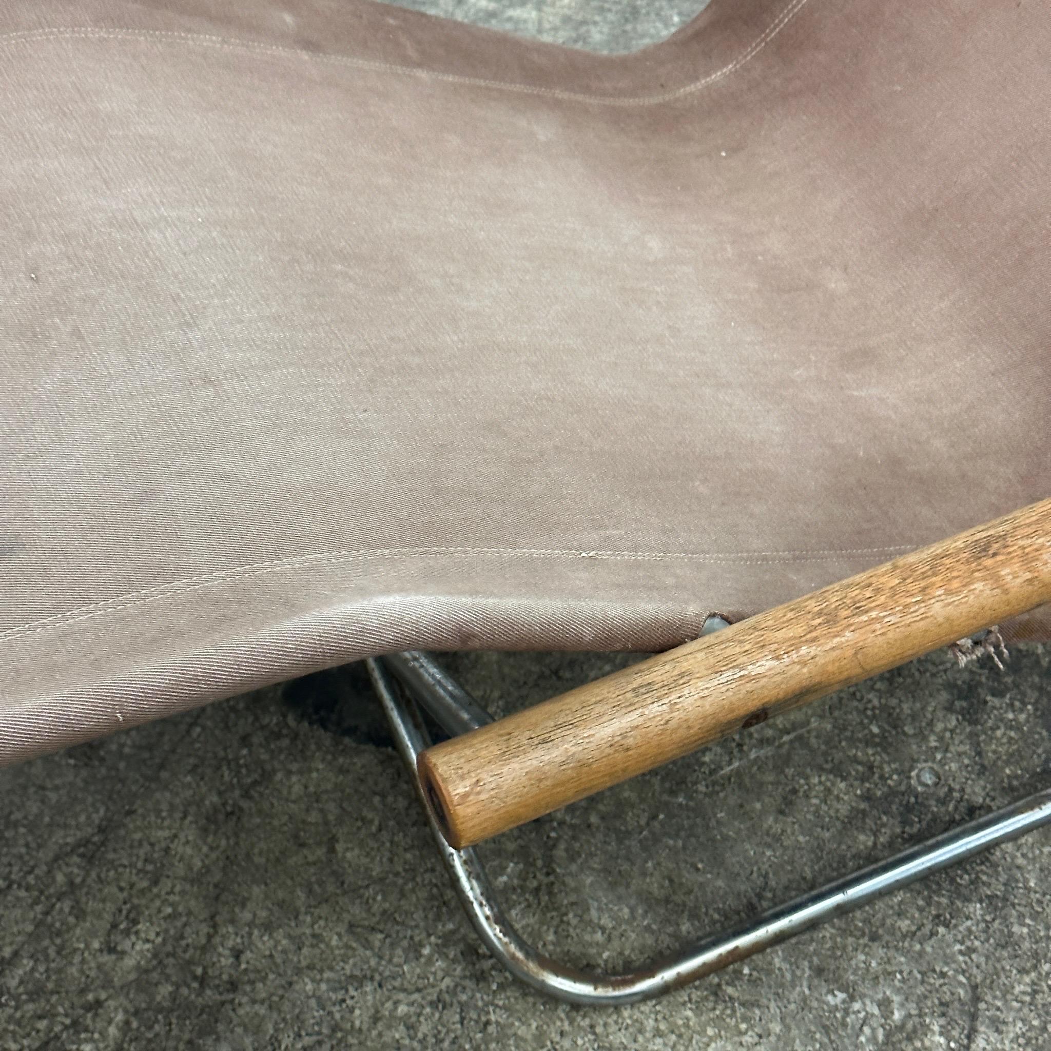 NY Klappbare Chaise von Takeshii Nii (Japanisch) im Angebot