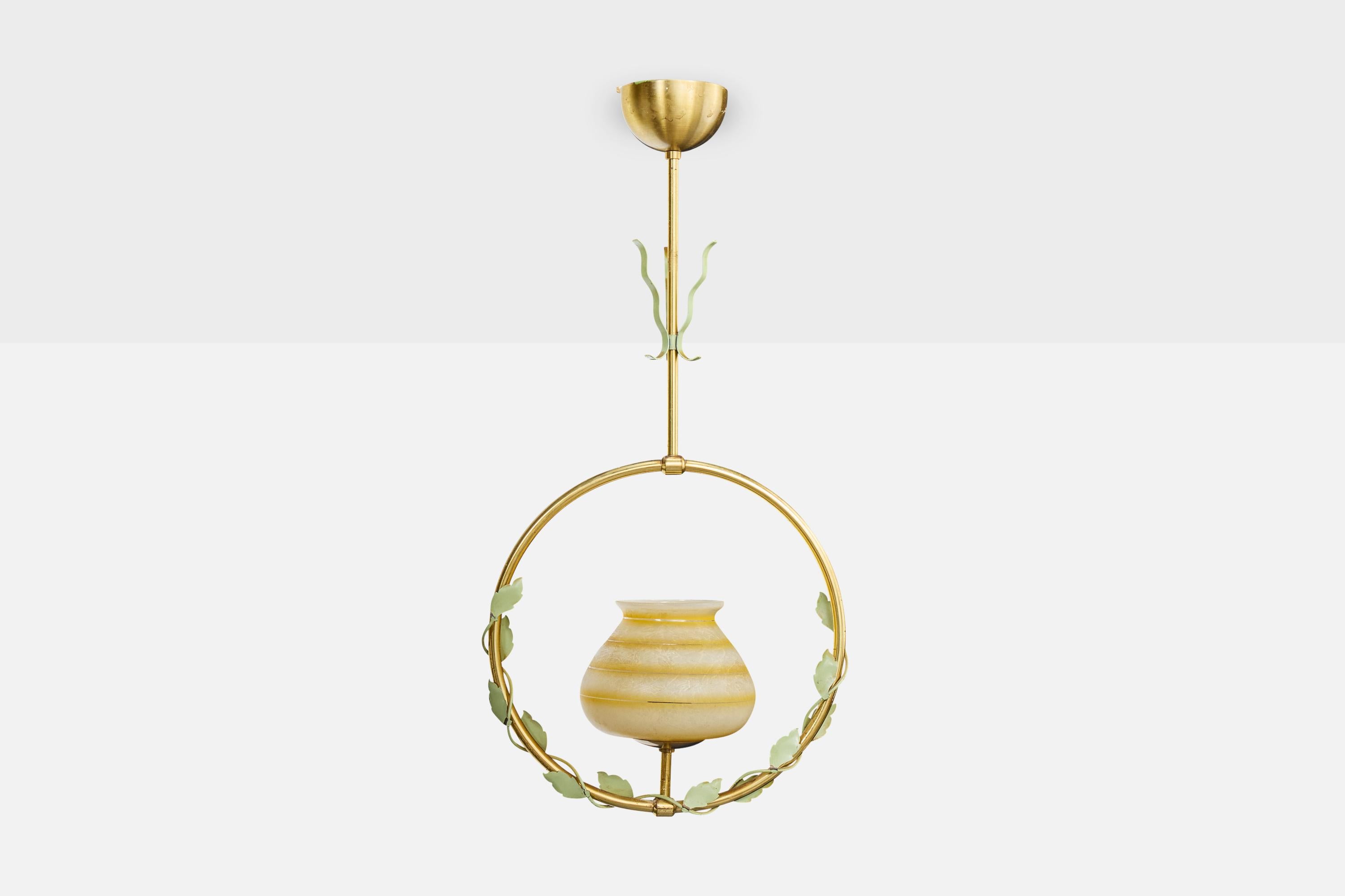 Mid-Century moderno Nybro Armaturfabrik, Lampada a sospensione, Ottone, Metallo, Vetro, Svezia, anni '50 in vendita