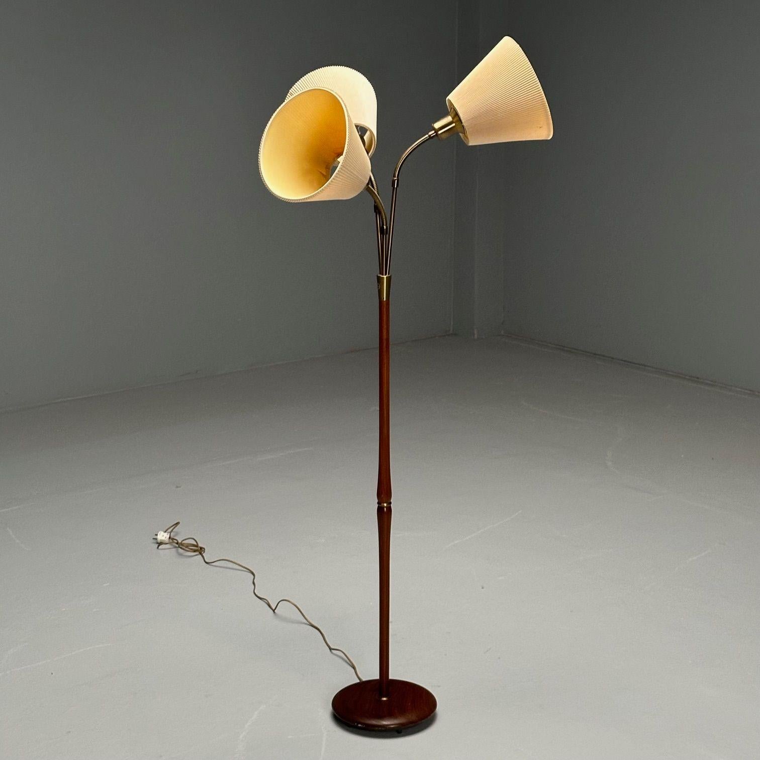 Nybro Armaturfabrik, Swedish Mid-Century Modern, Floor Lamp, Teak, Brass, 1950s For Sale 4
